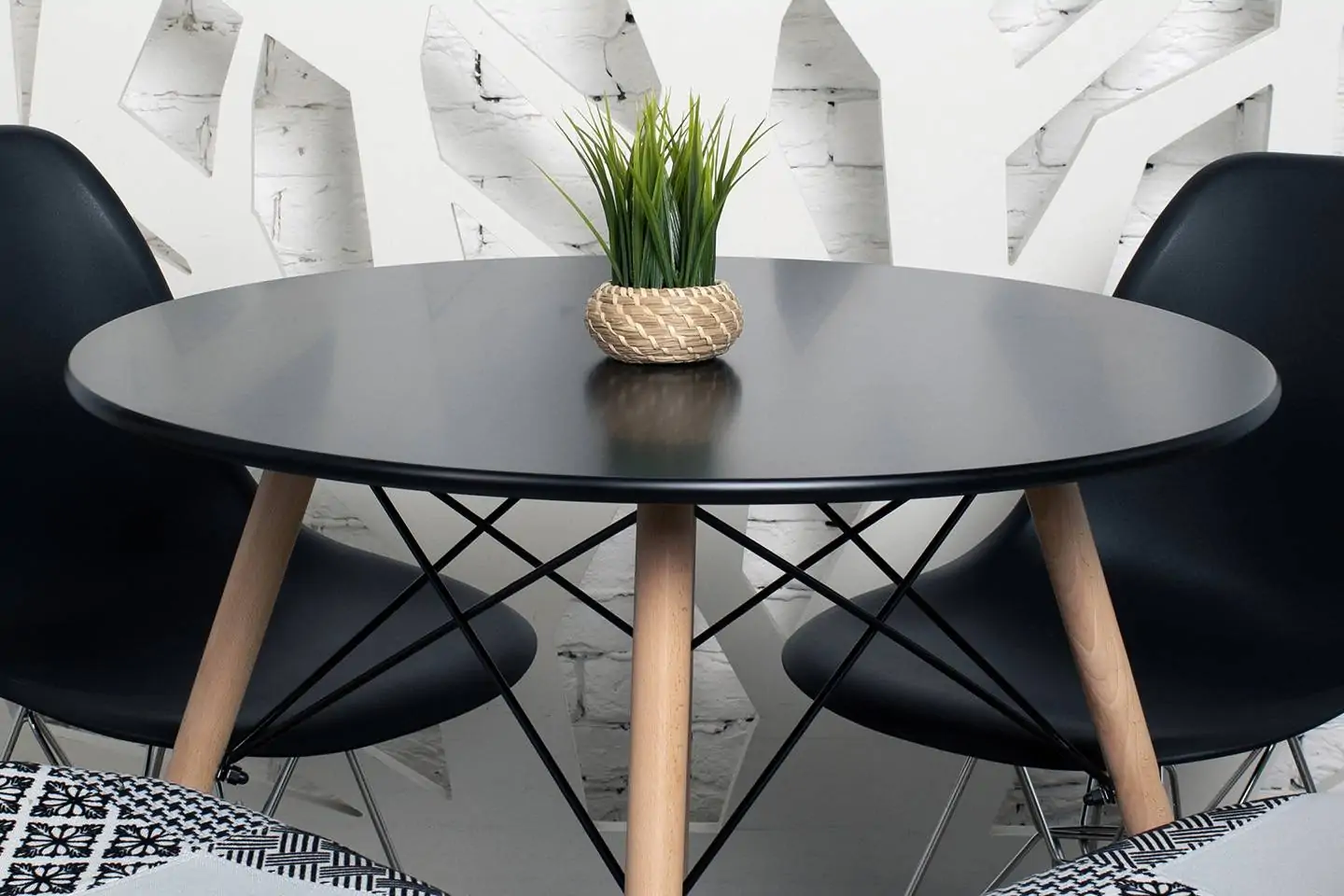 Коллекция Eames DSW