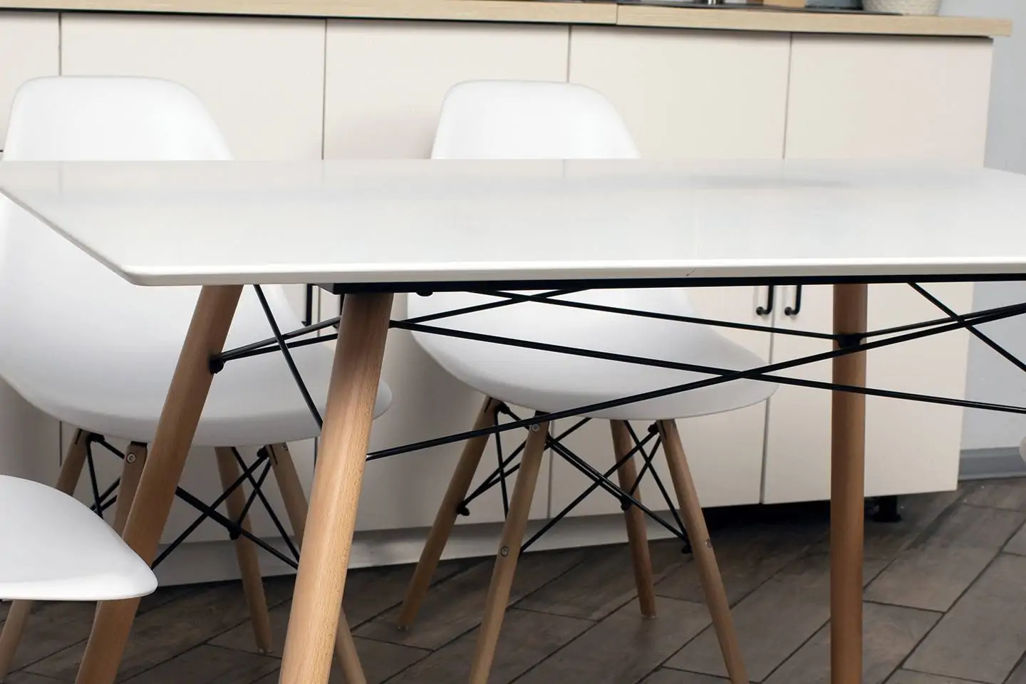 Коллекция Eames DSW