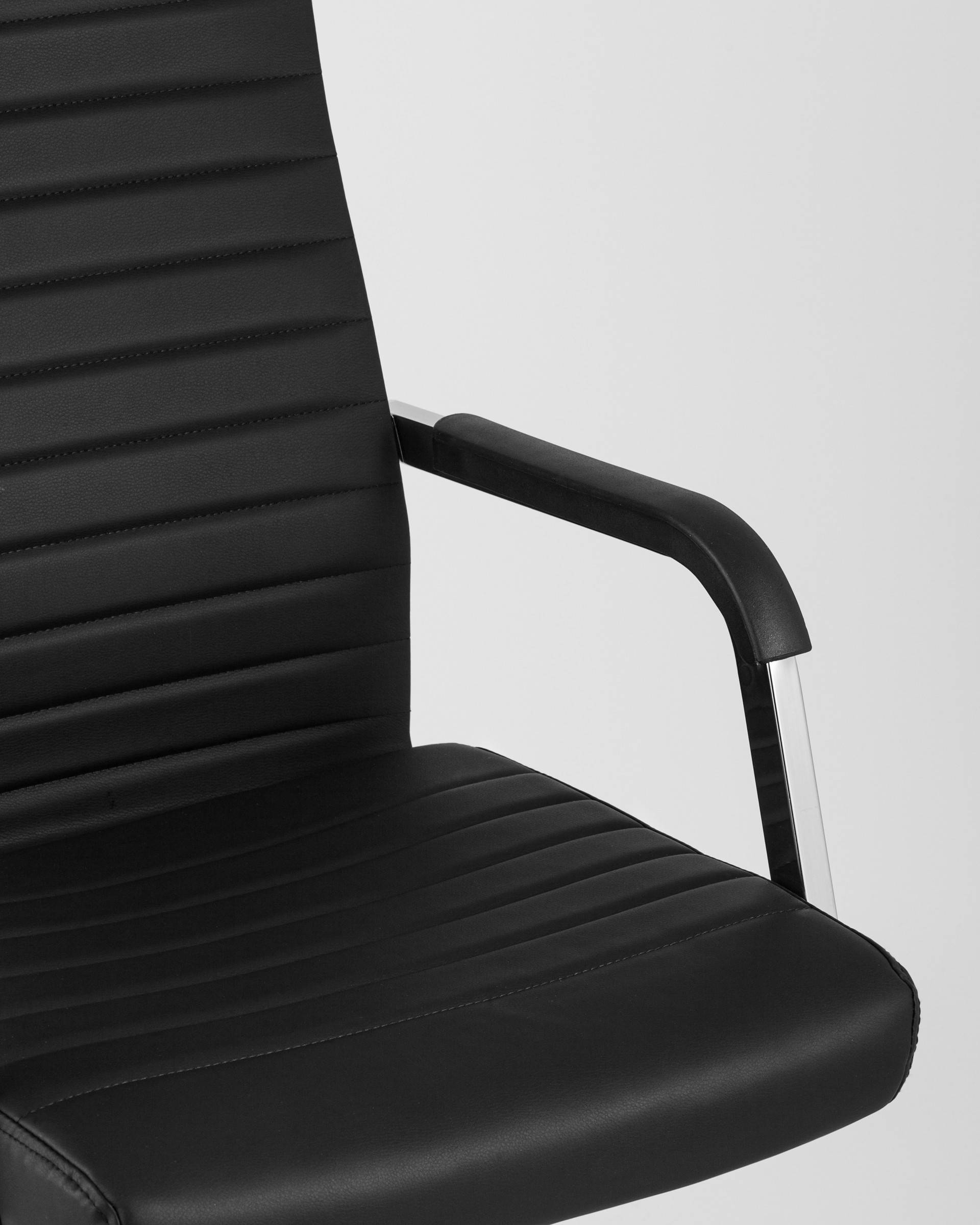 Кресло офисное TopChairs Unit черное
