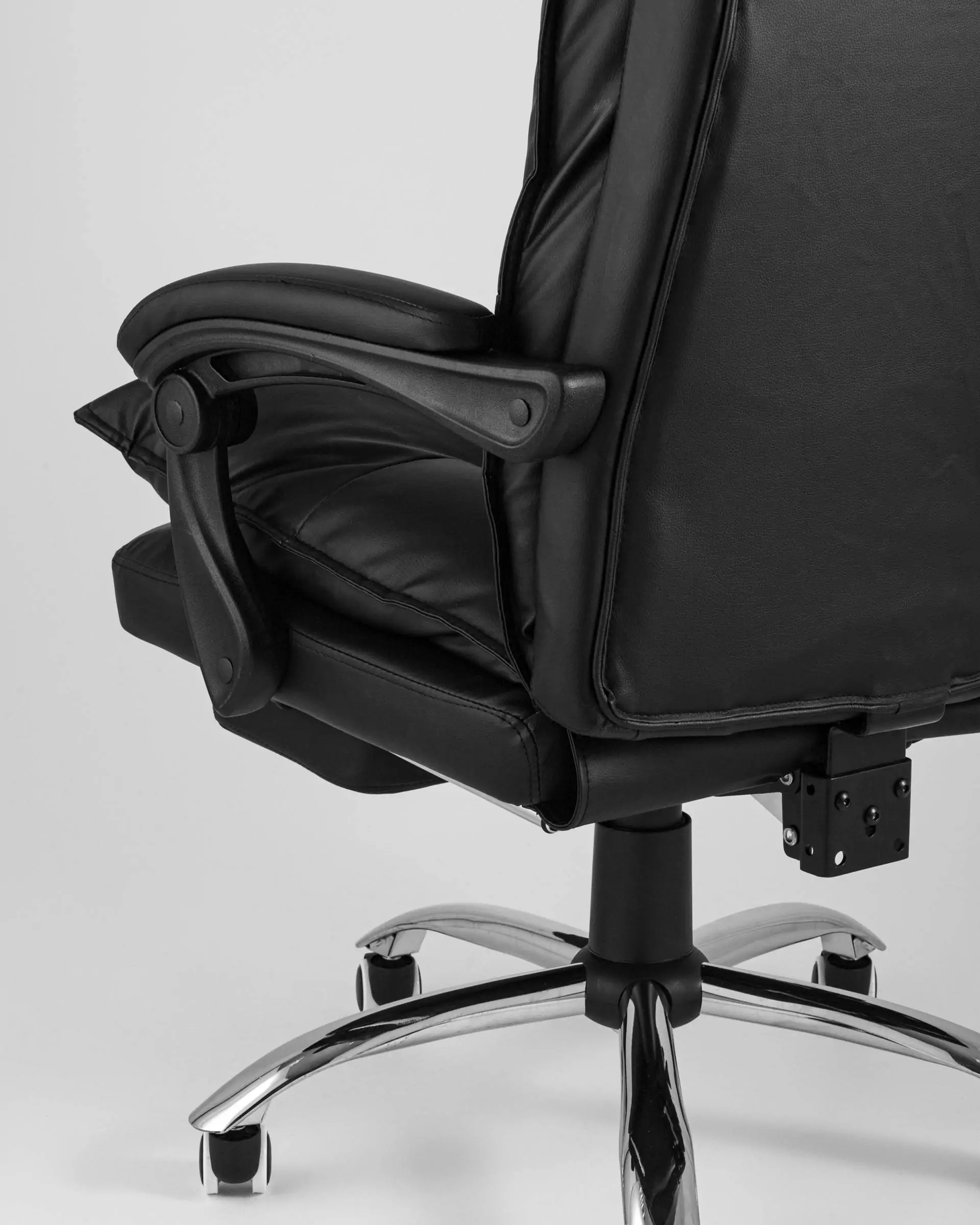 TOPCHAIRS Alpha d-401 Black кресло