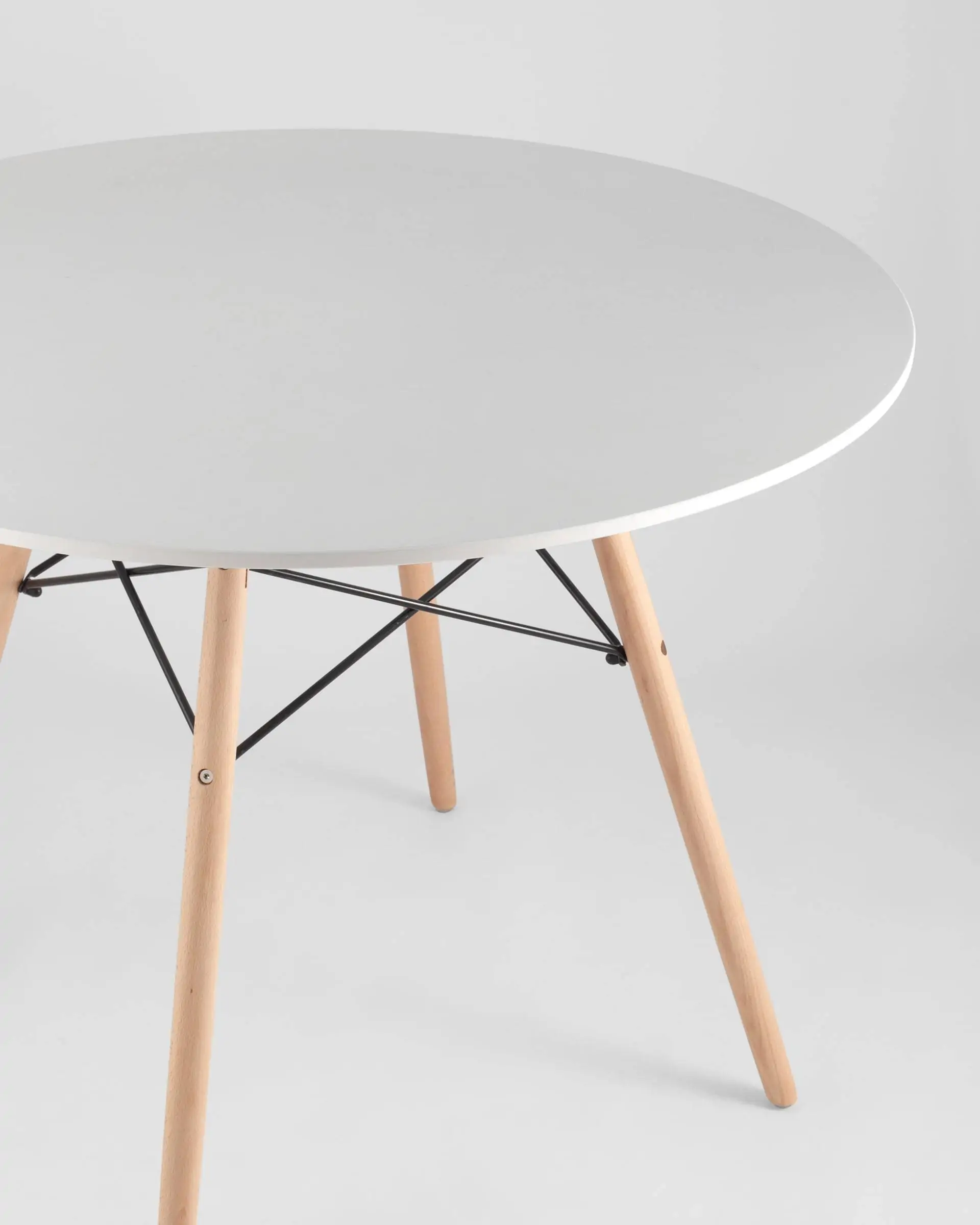 Обеденная группа стол DSW NEW D100, 3 стула DSW NEW 