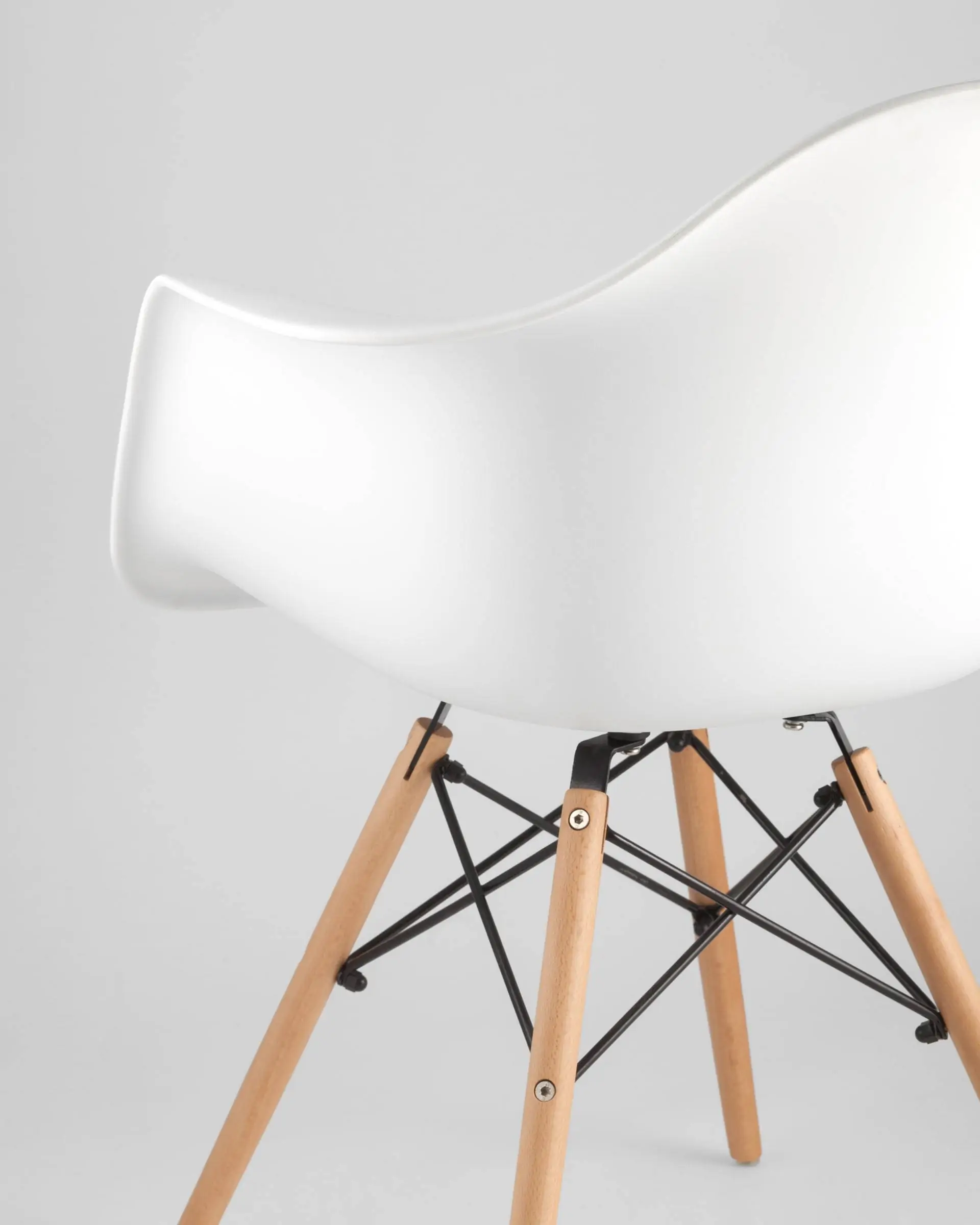 Обеденная группа DSW NEW D90, стулья DSW NEW и DAW