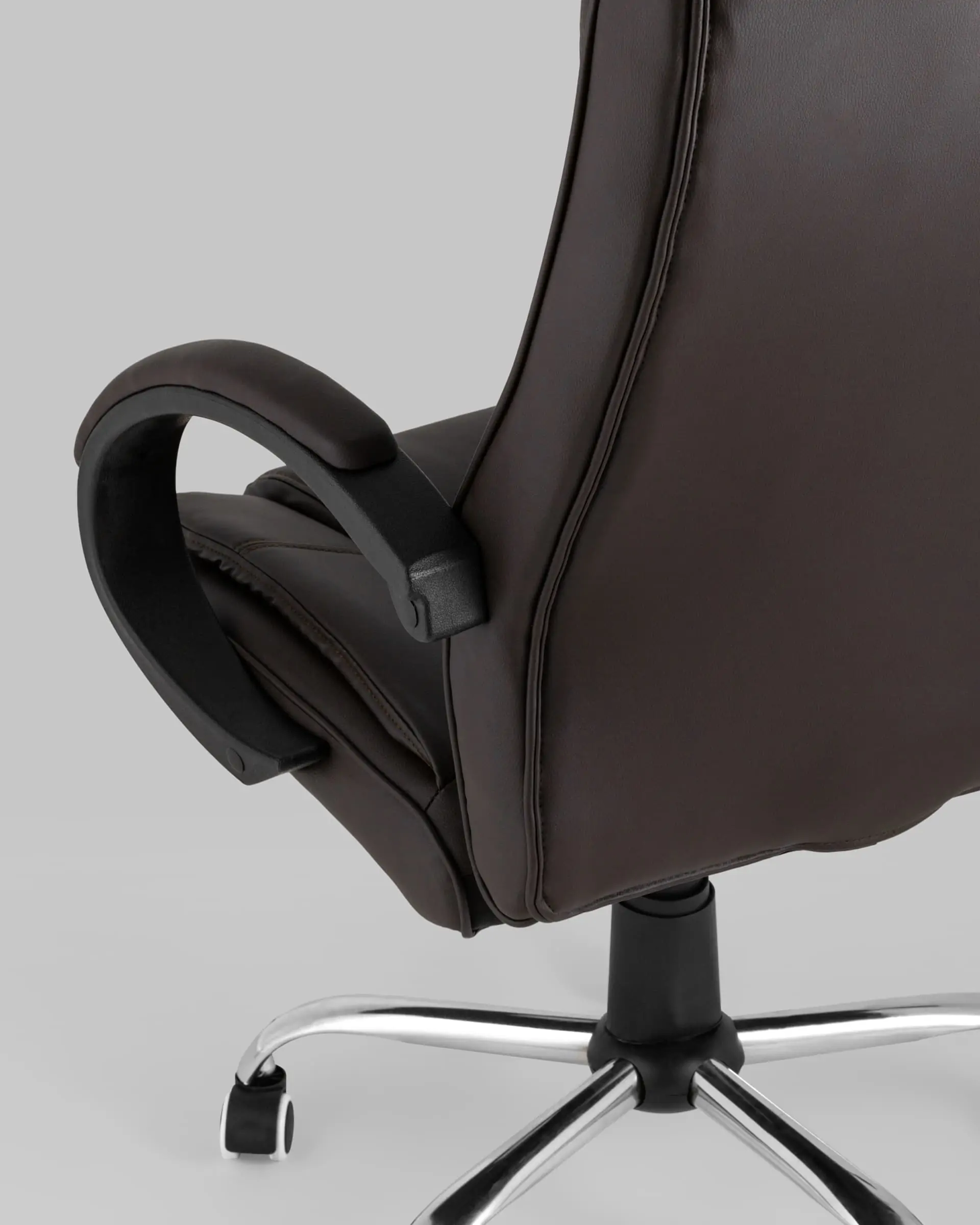 Кресло руководителя TopChairs Atlant коричневое