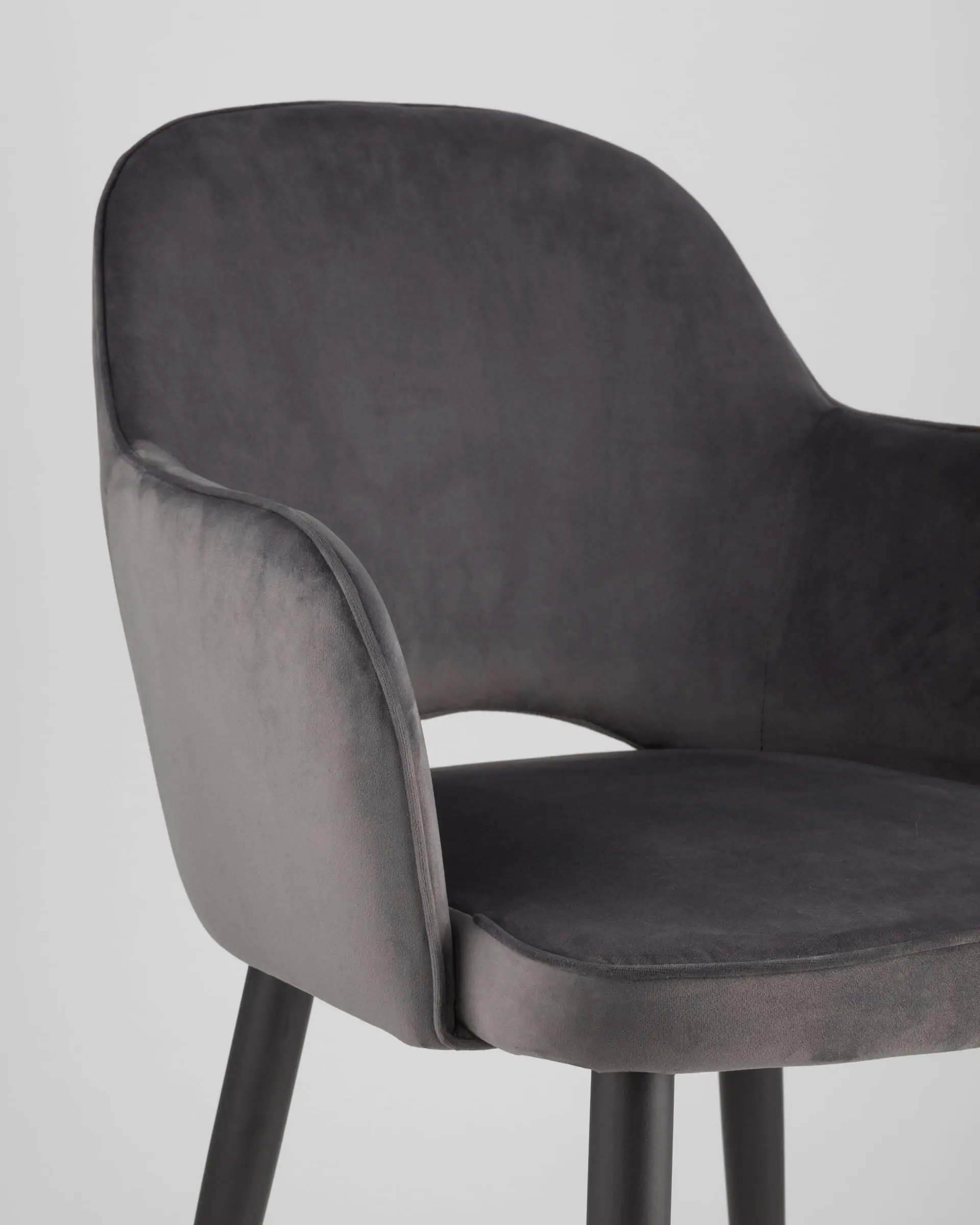 Обеденная группа стол Clyde бетон/белый, стулья Венера велюр серые