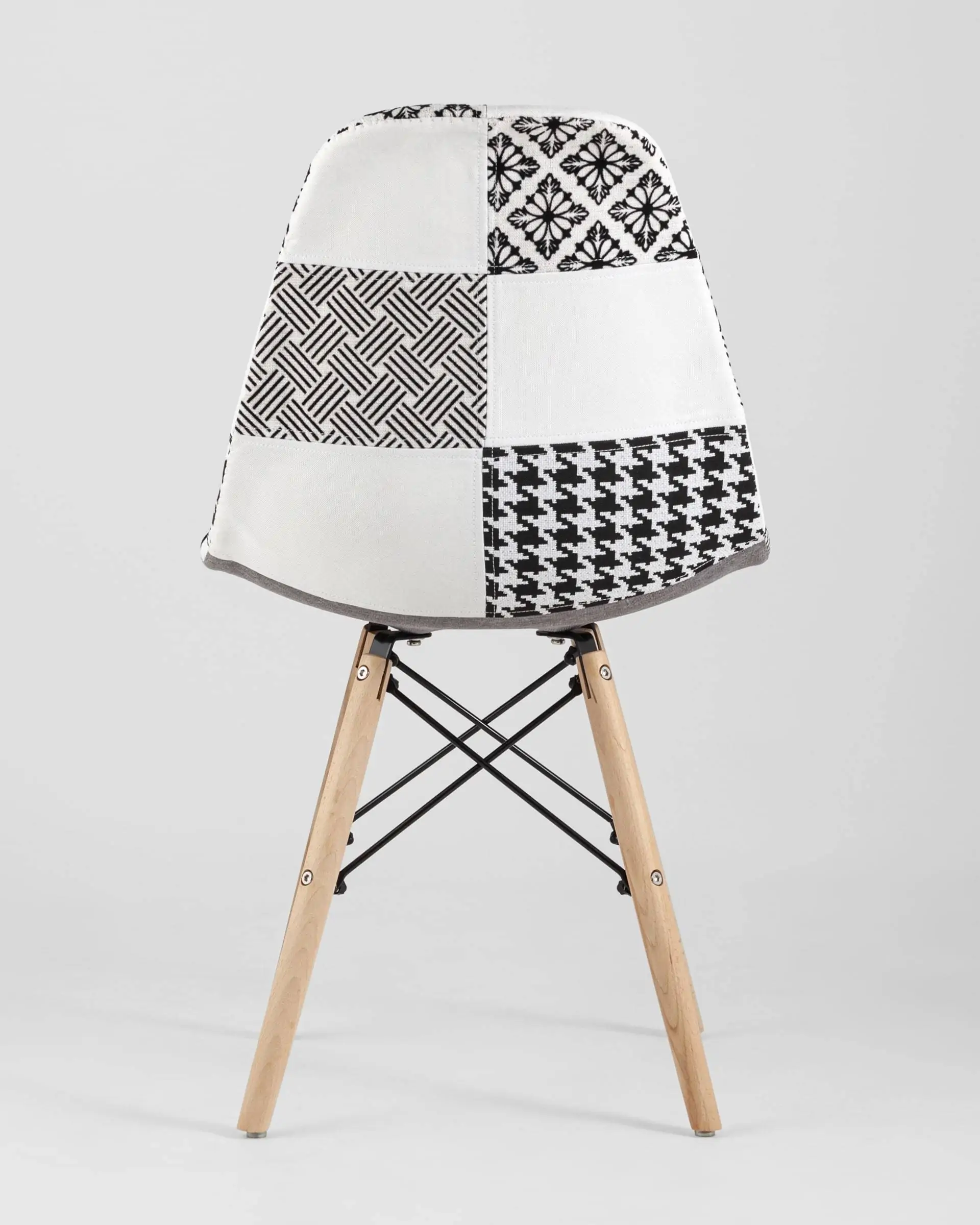 Обеденная группа стол Стокгольм 160-220*90, 6 стульев DSW пэчворк черно-белые