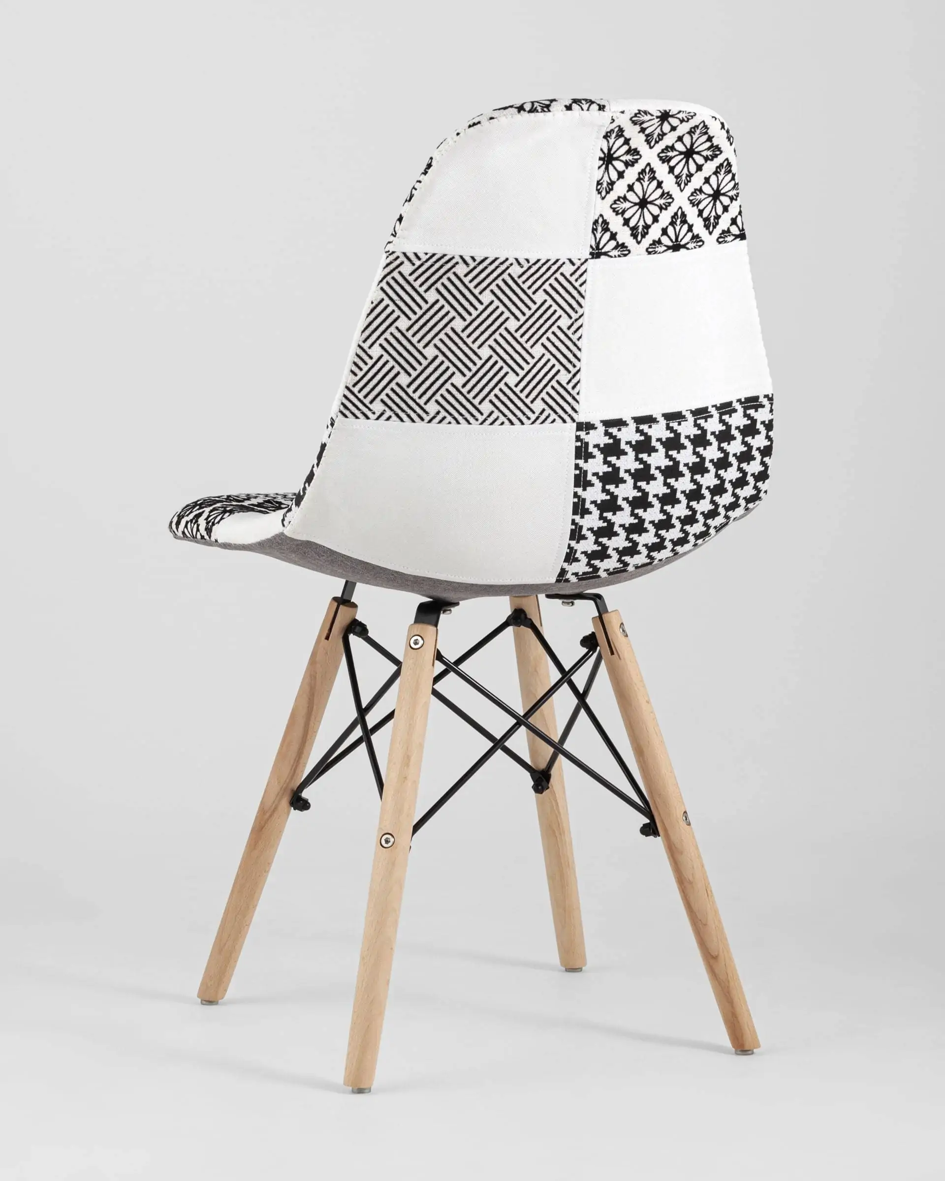 Обеденная группа стол Стокгольм 160-220*90, 6 стульев DSW пэчворк черно-белые