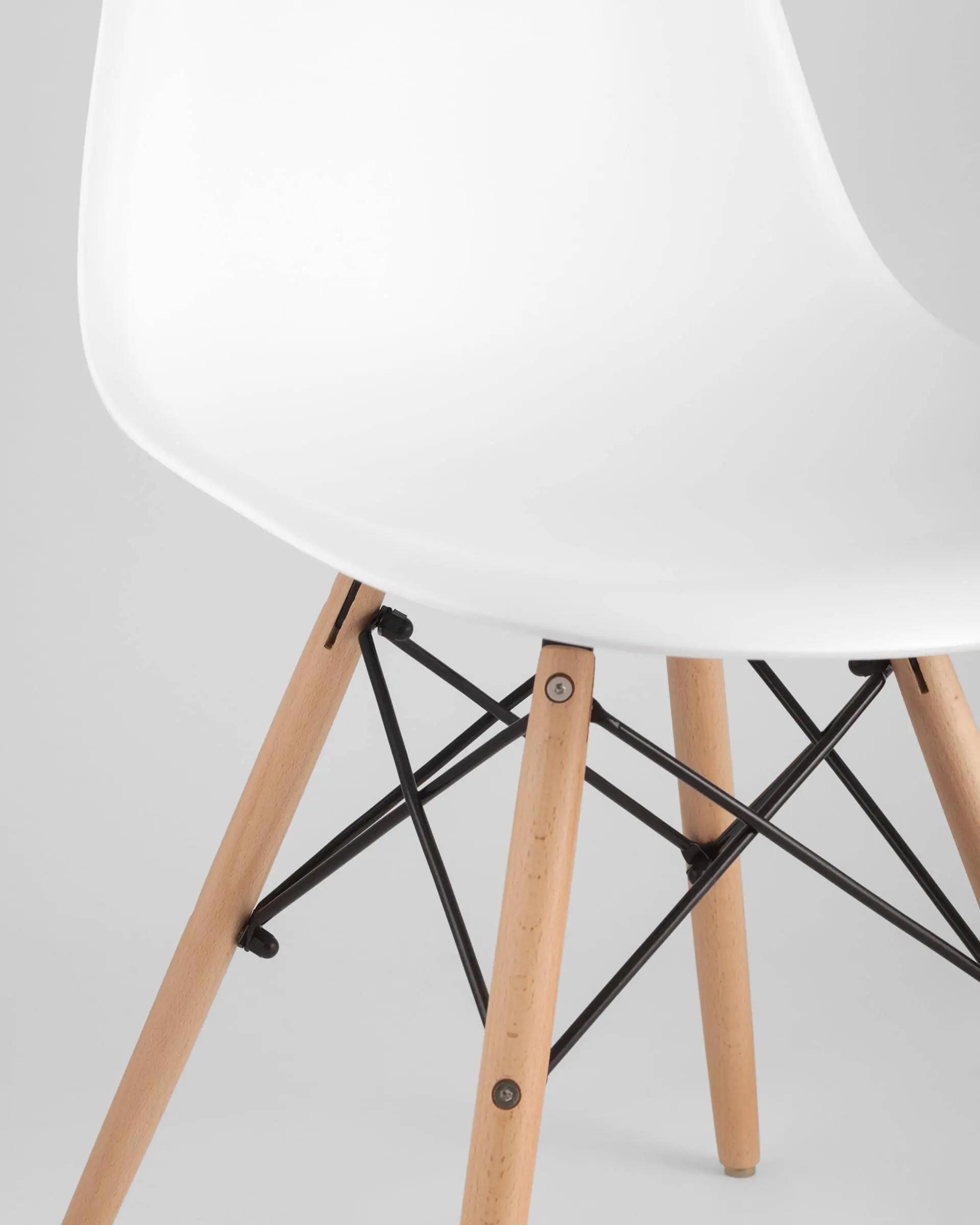 Стул Eames simple DSW, белый