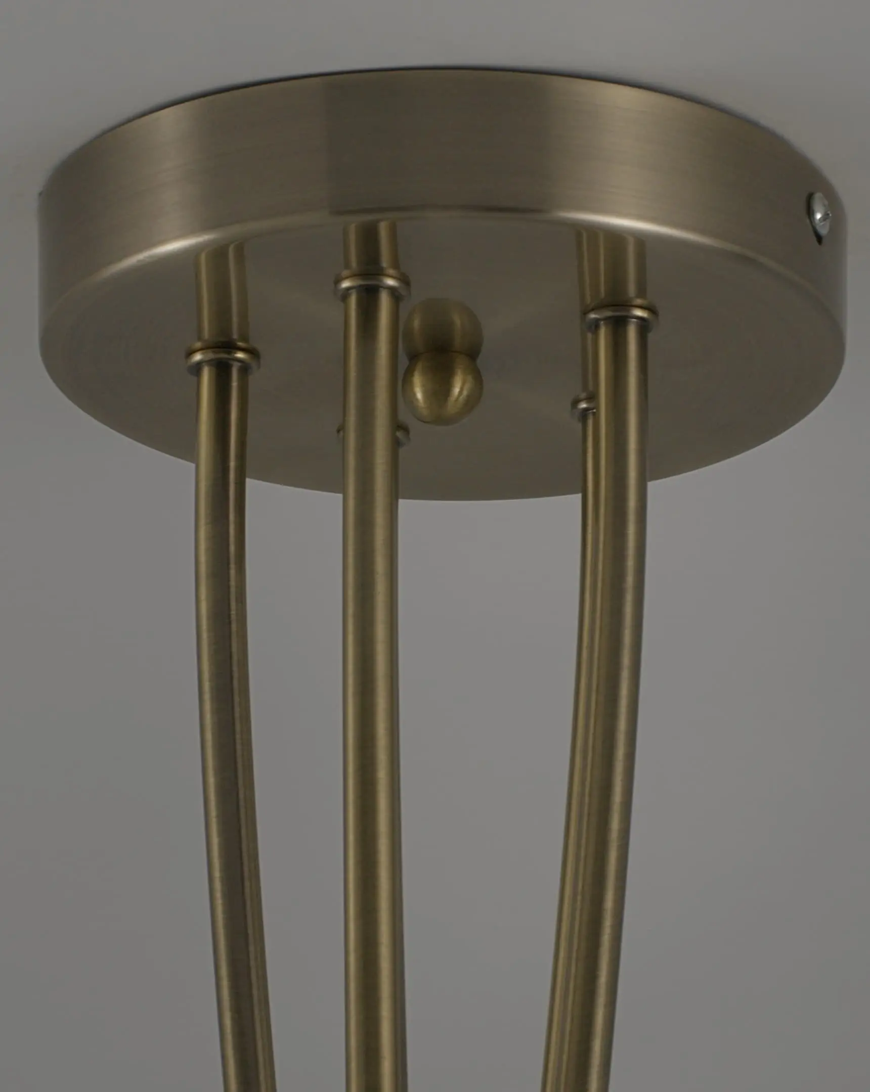 Люстра потолочная Moderli V1204-5C Lione