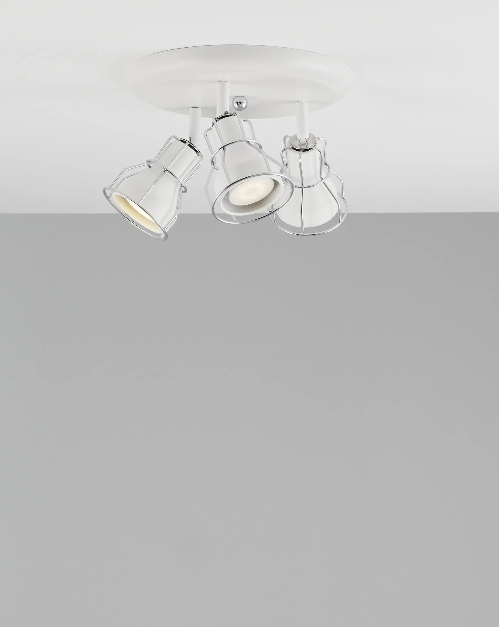 Спот Moderli V2703-3C Source