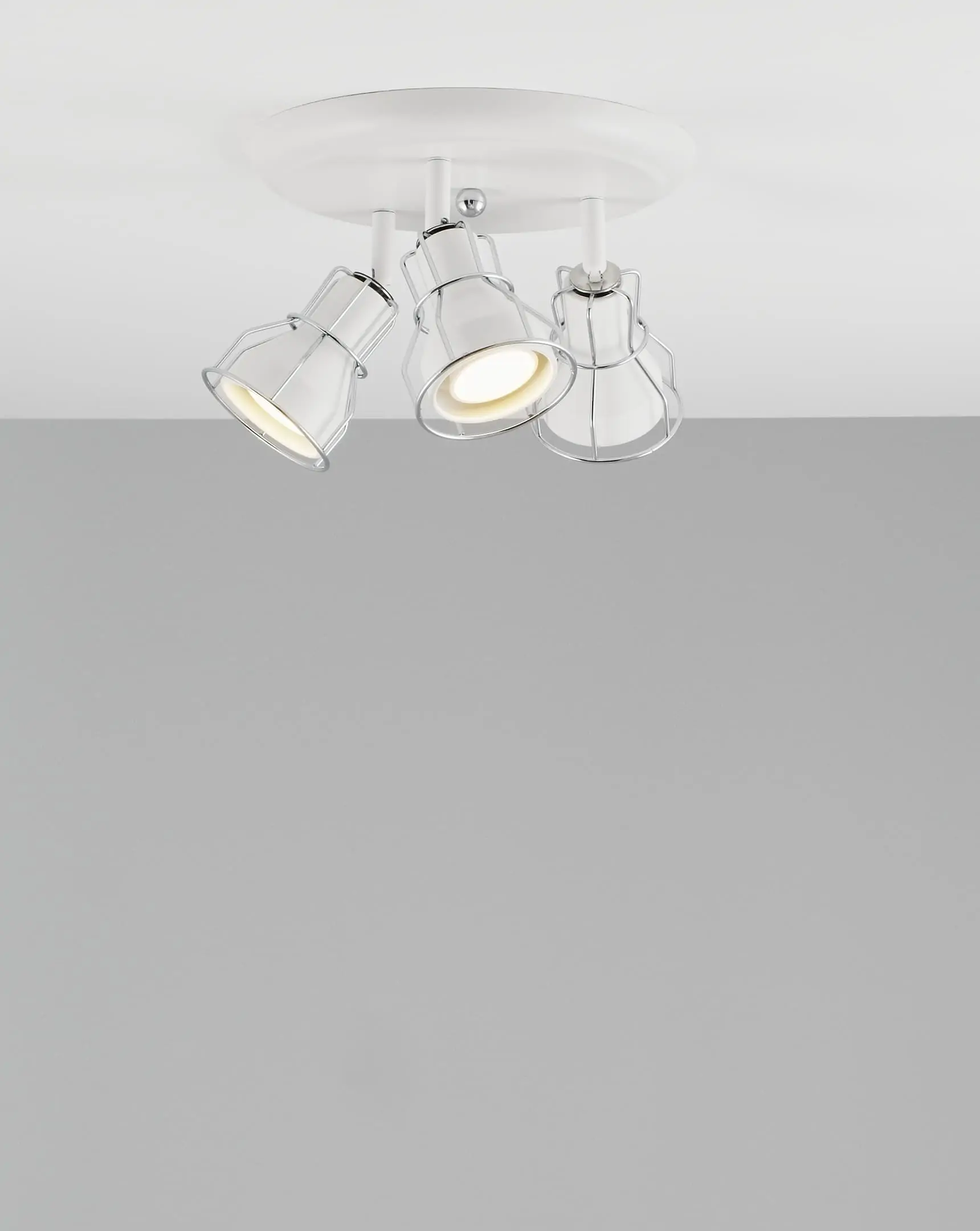 Спот Moderli V2703-3C Source