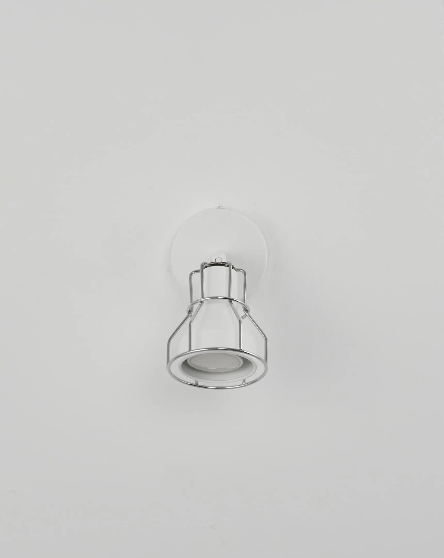 Спот Moderli V2700-1W Source