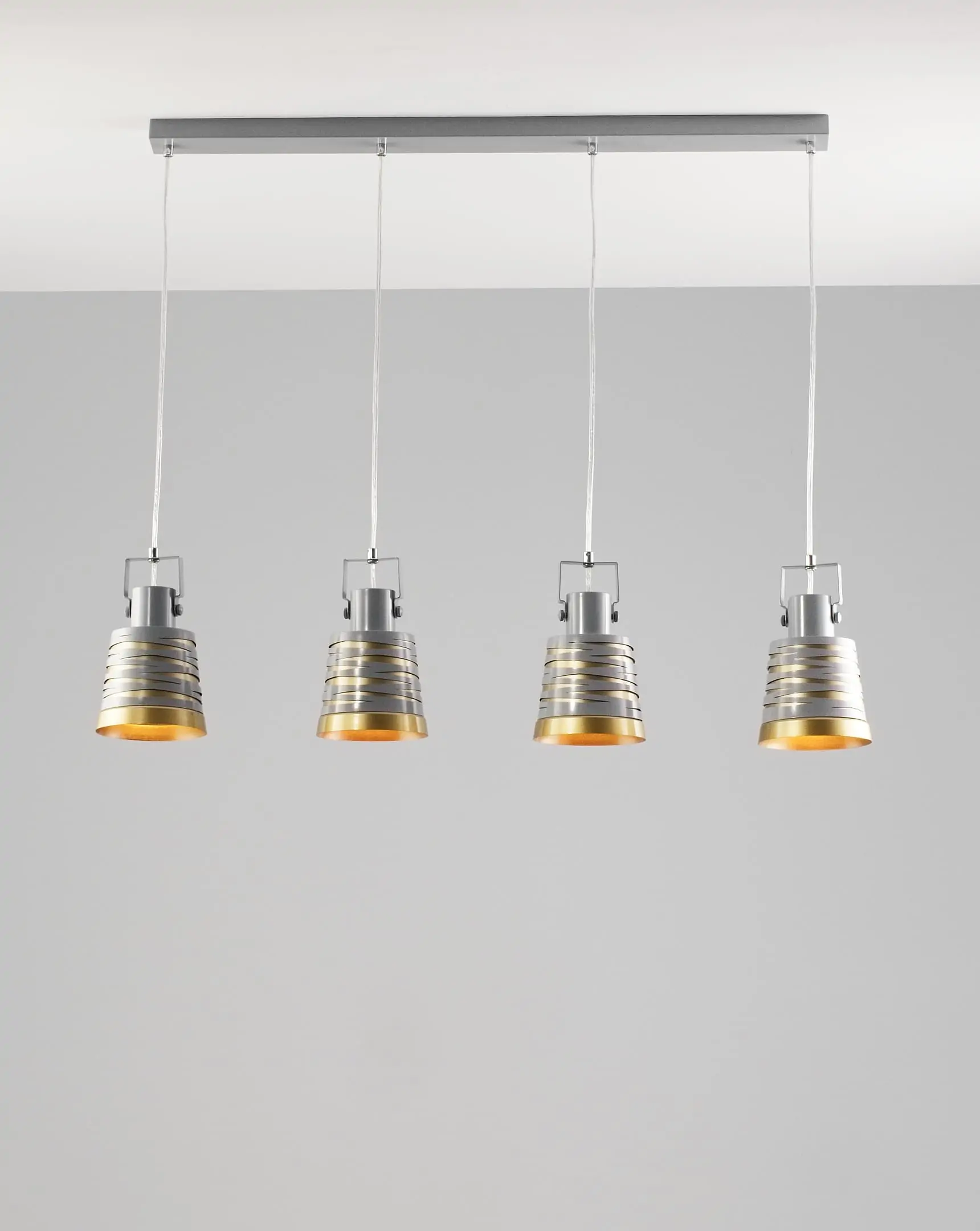 Подвесной светильник Moderli V3021-4P Ekaterina