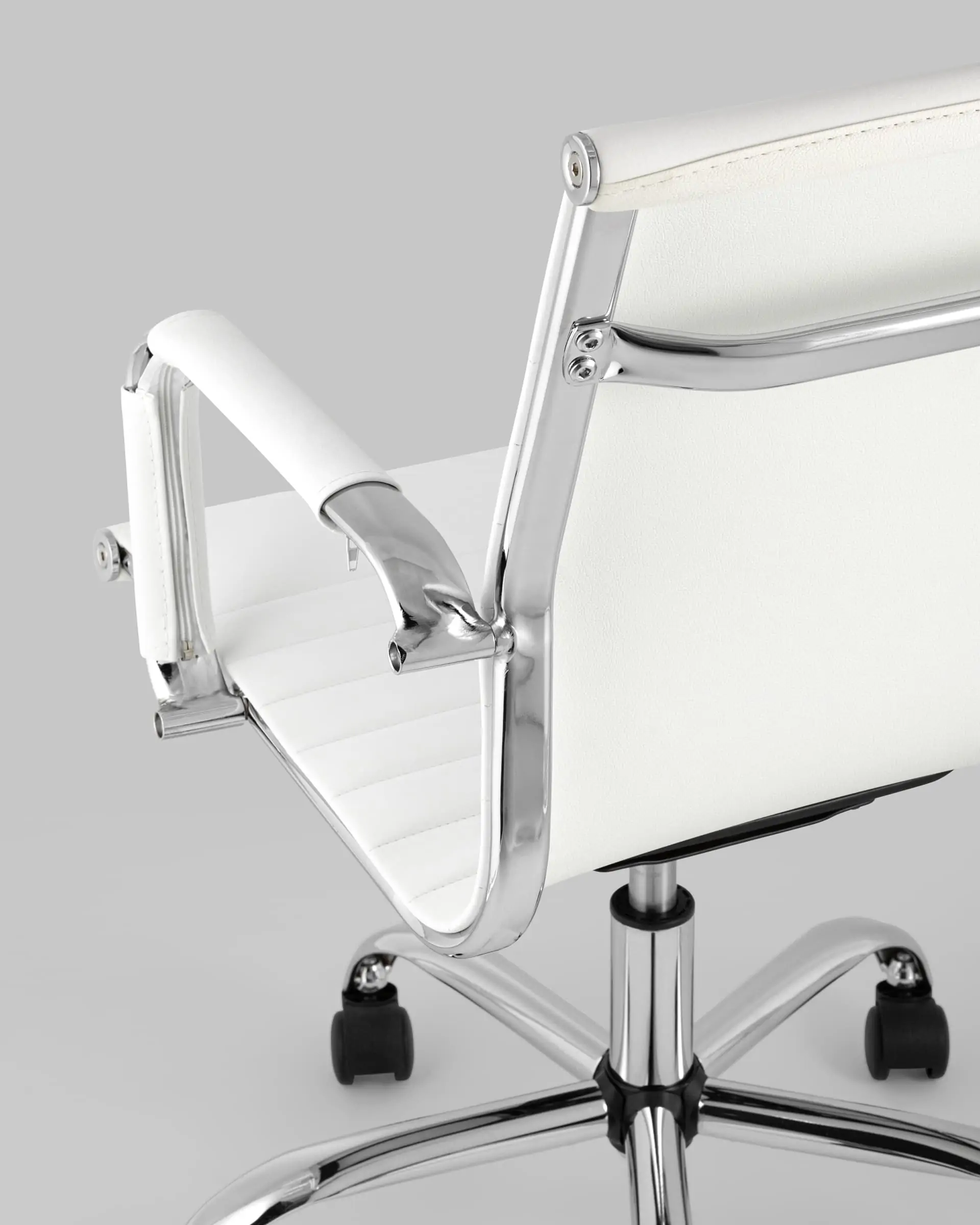Кресло офисное TopChairs City S белое