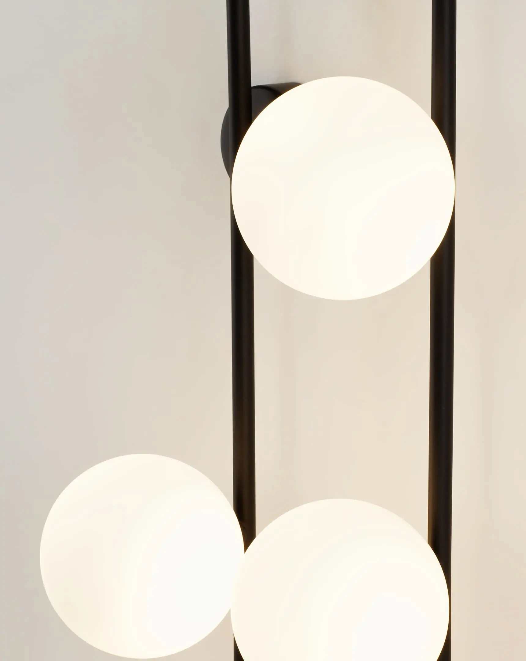 Настенный светильник Moderli V4021-4W Krona