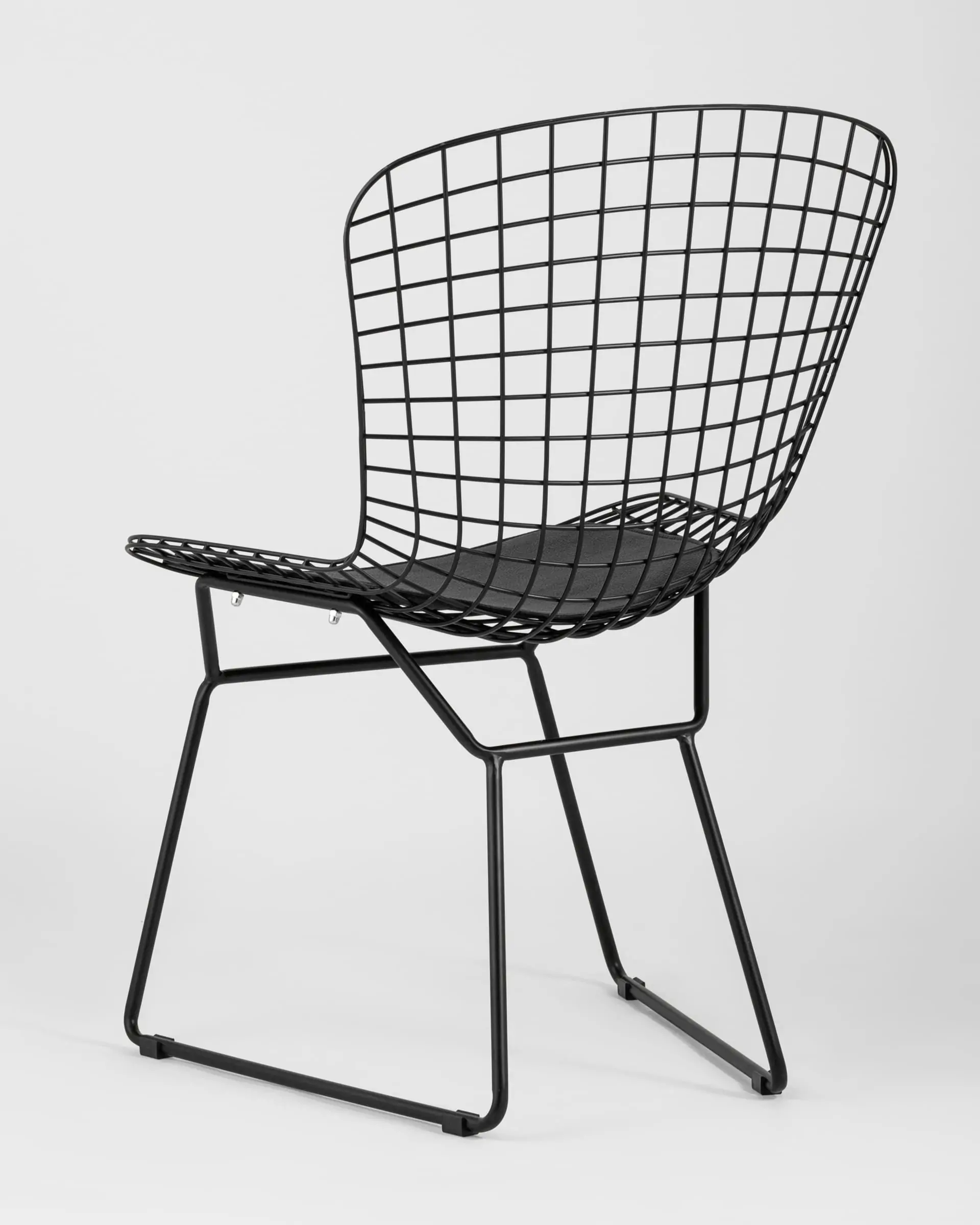 Стул обеденный Bertoia черный с черной подушкой 2 шт