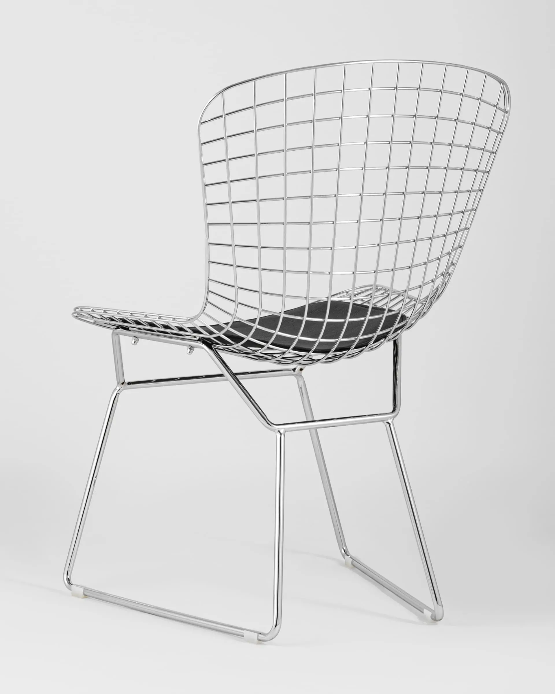 Стул обеденный Bertoia хромированный с черной подушкой 2 шт