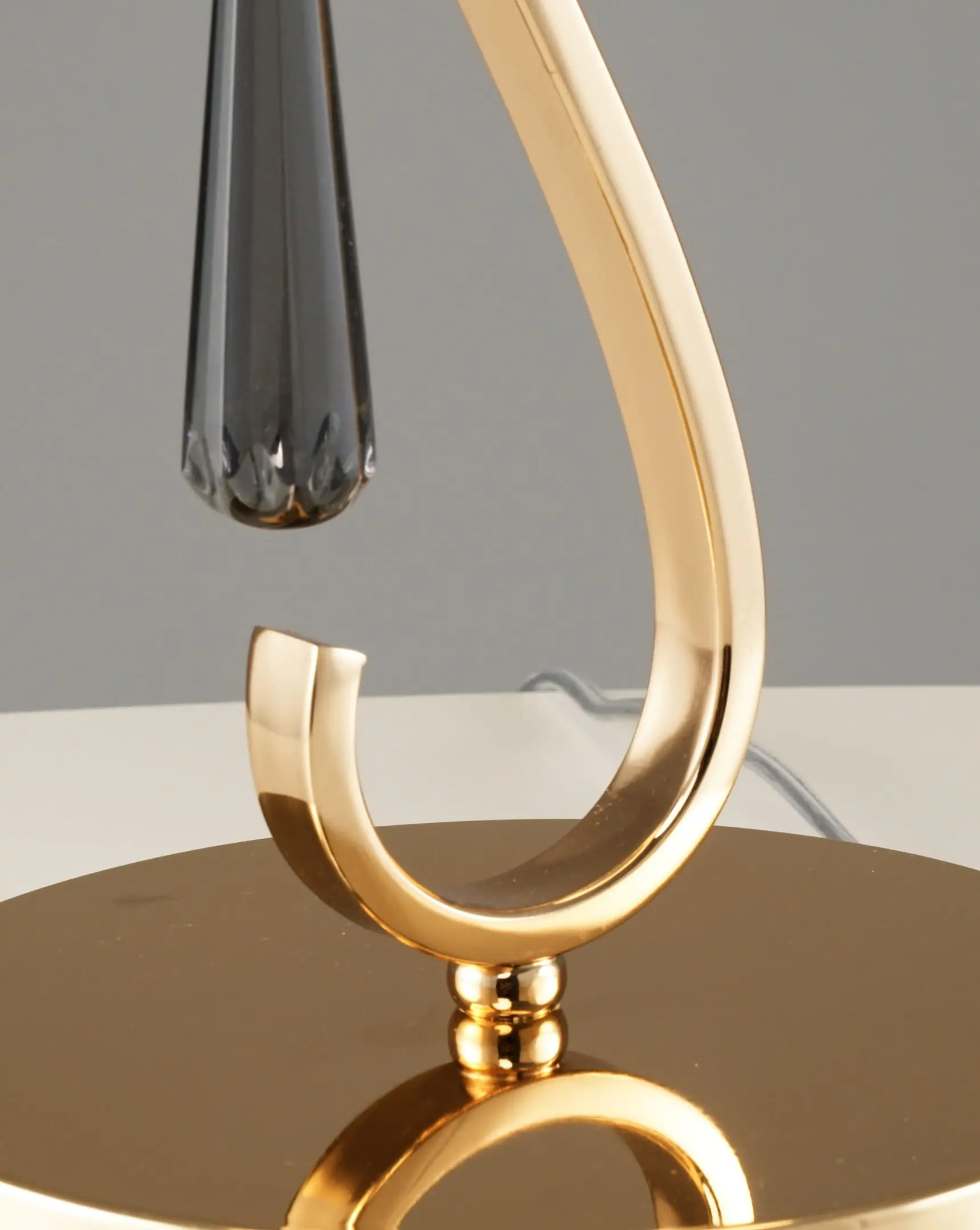 Лампа настольная Moderli V10556-1T Caramel