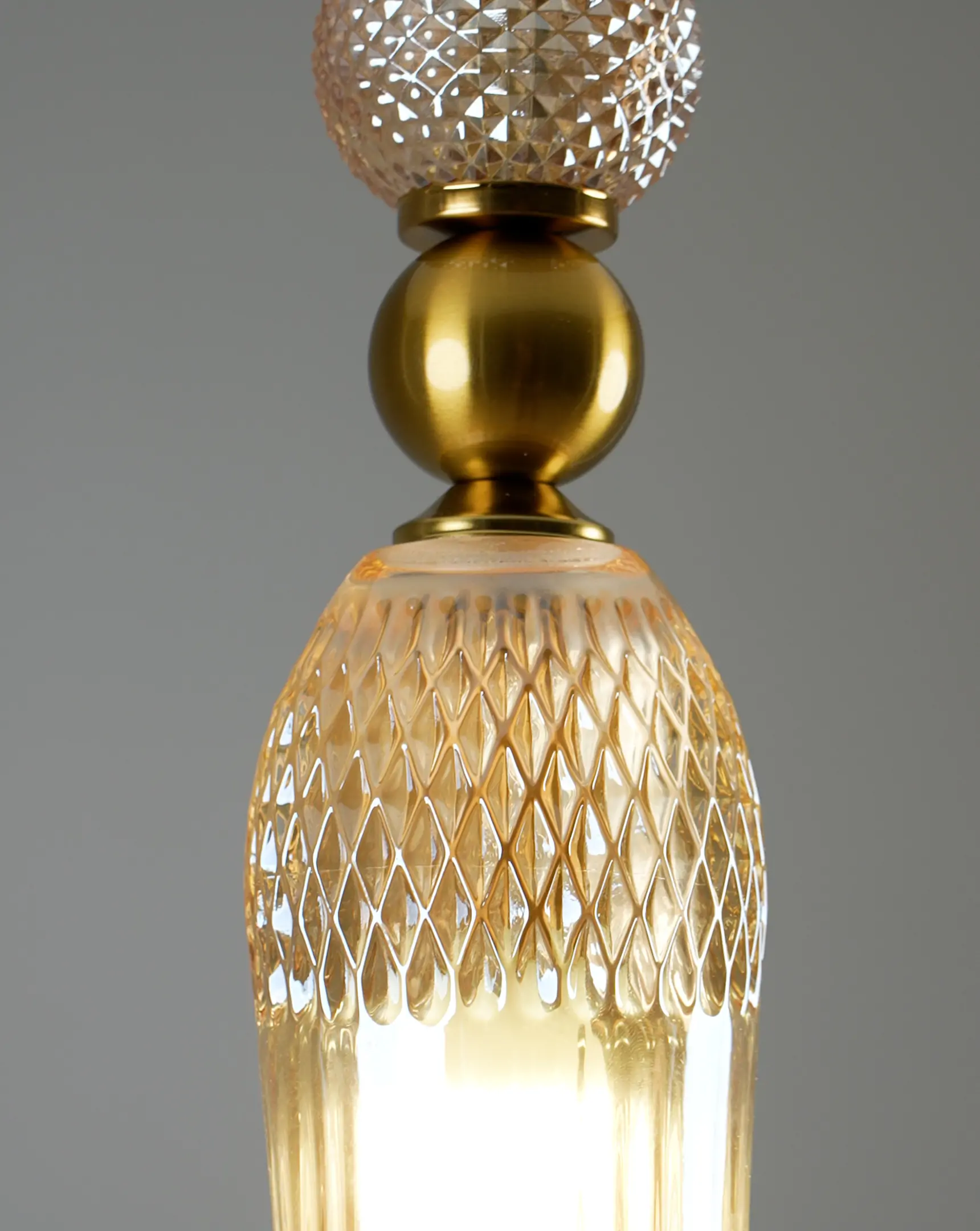 Светильник подвесной Moderli V10907-P Glassy