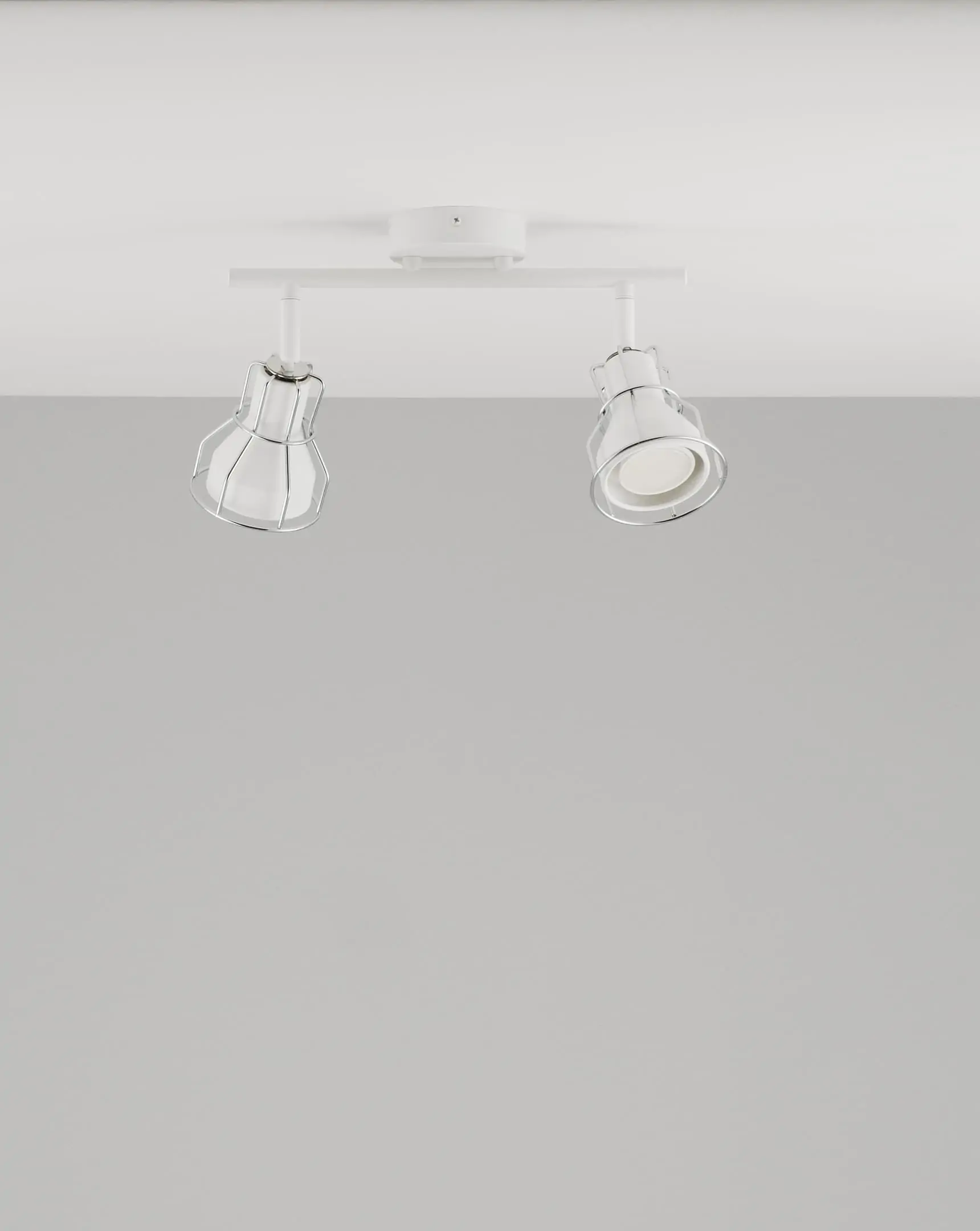 Спот Moderli V2701-2C Source