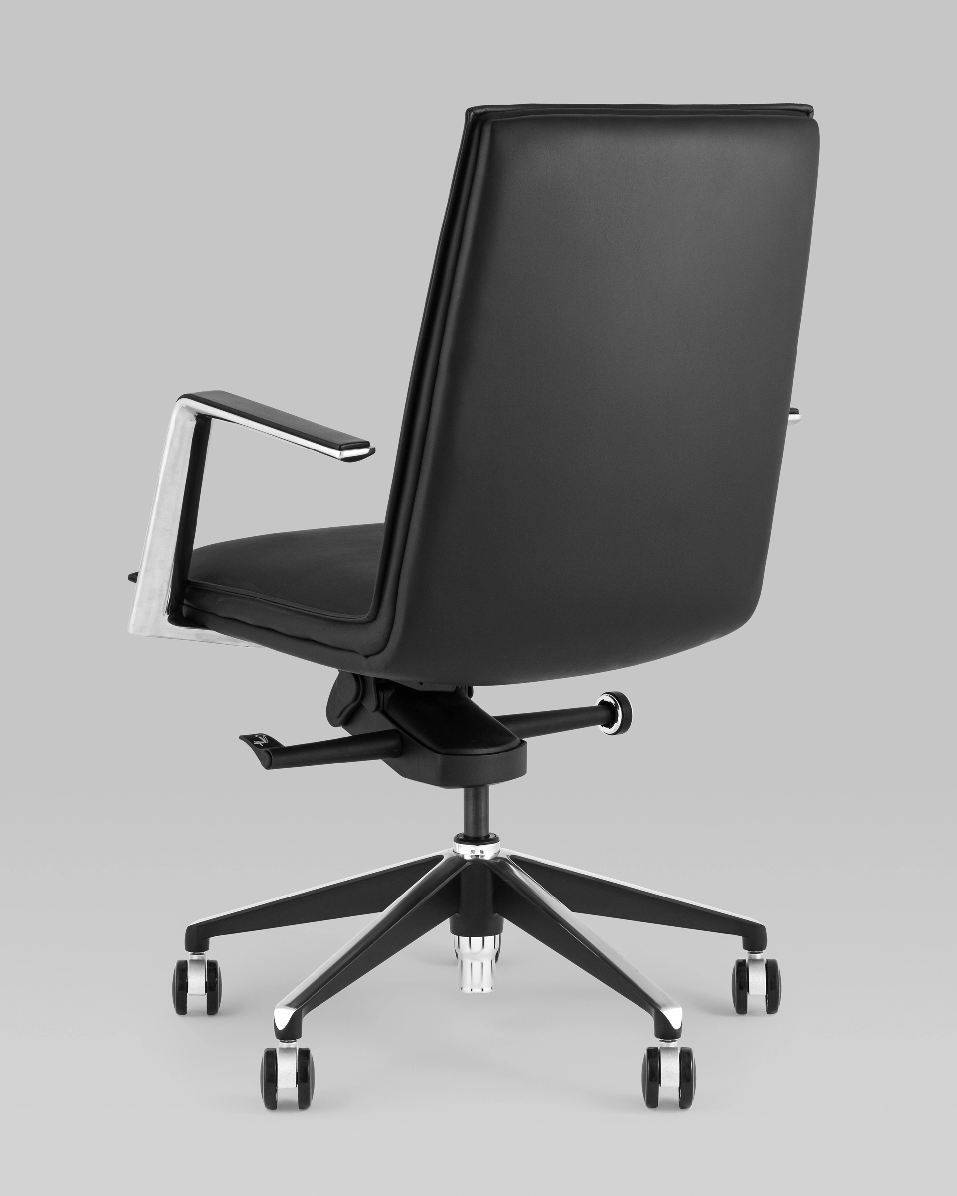 Кресло офисное TopChairs Arrow черный