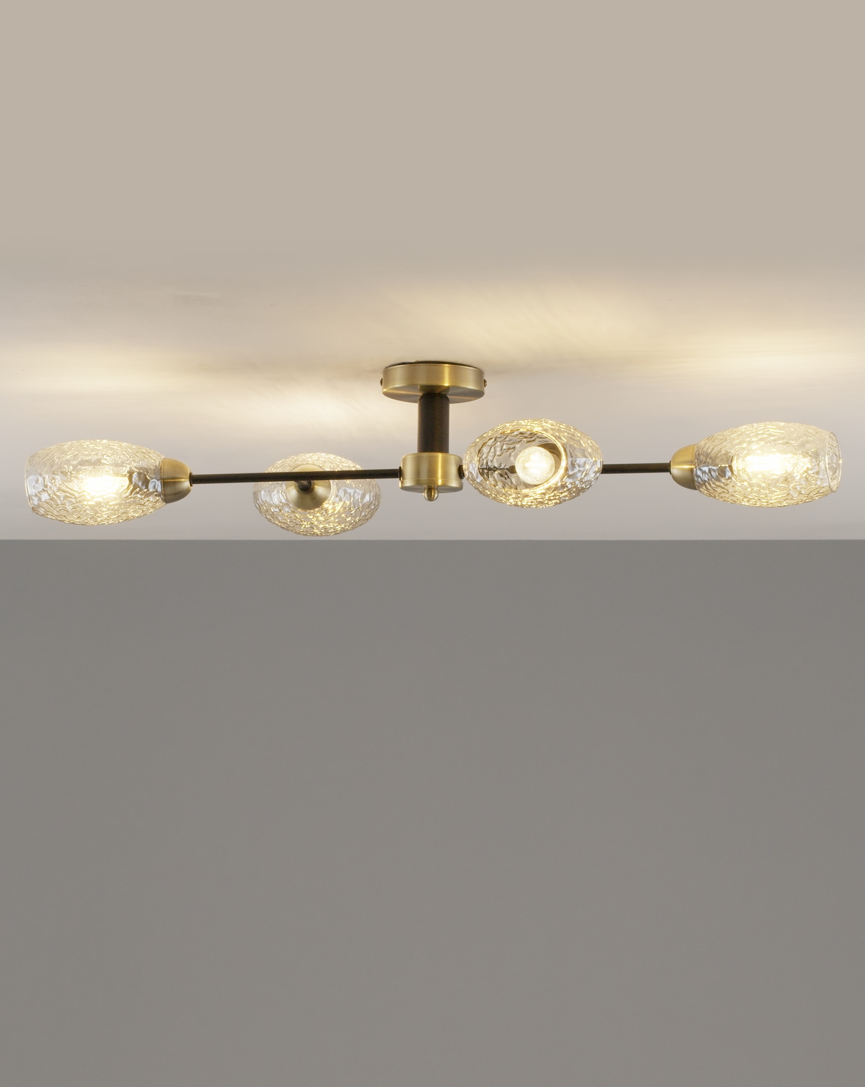 Люстра потолочная Moderli V10814-4C Lively