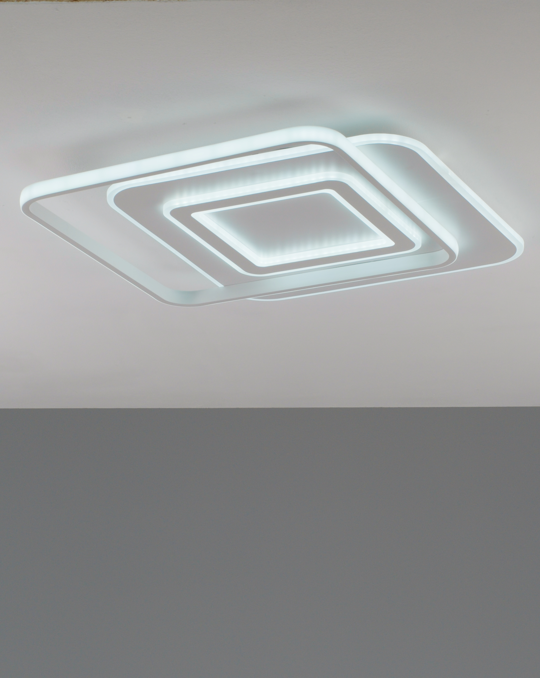 Светильник потолочный светодиодный Moderli V10668-CL Magnete