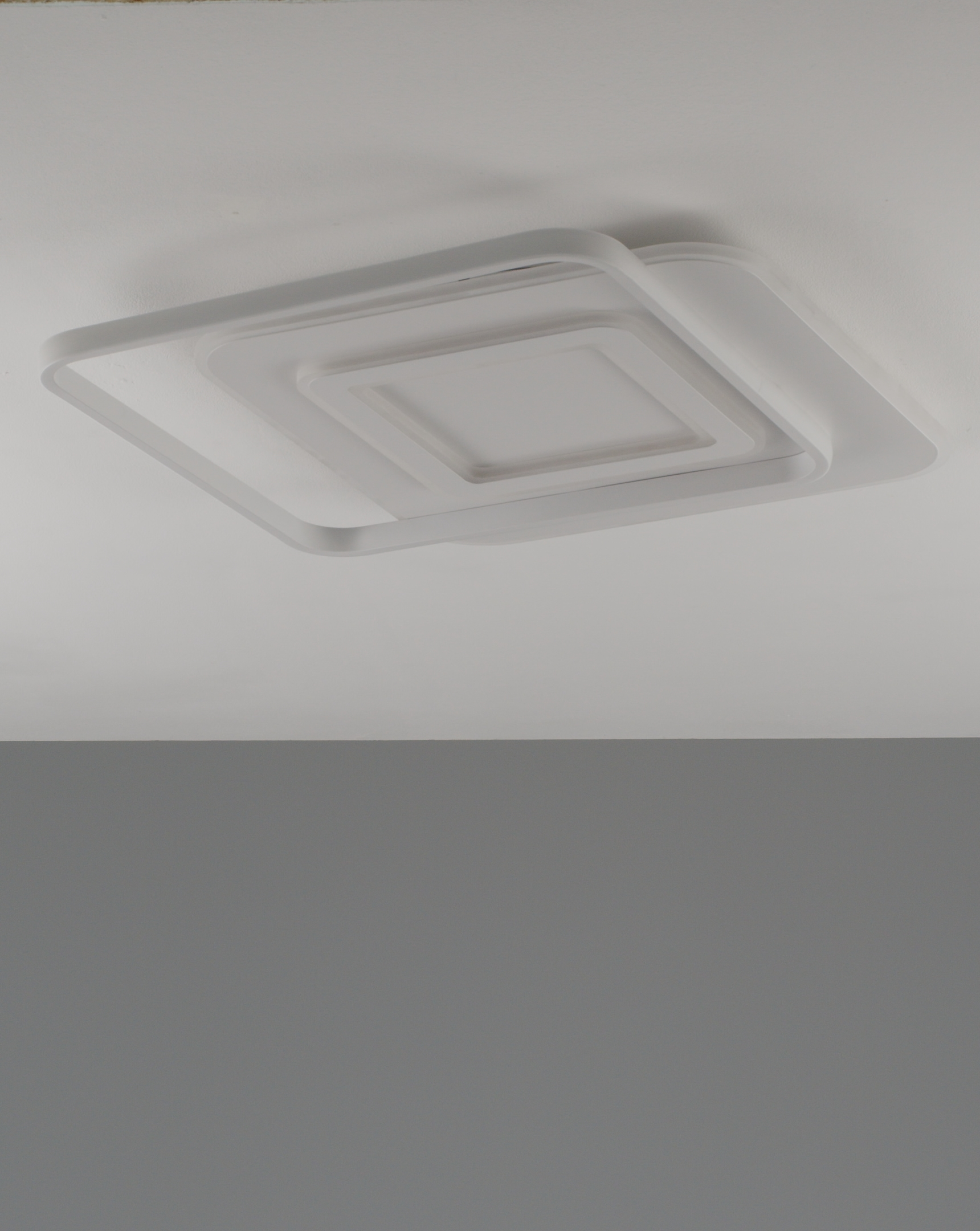 Светильник потолочный светодиодный Moderli V10668-CL Magnete