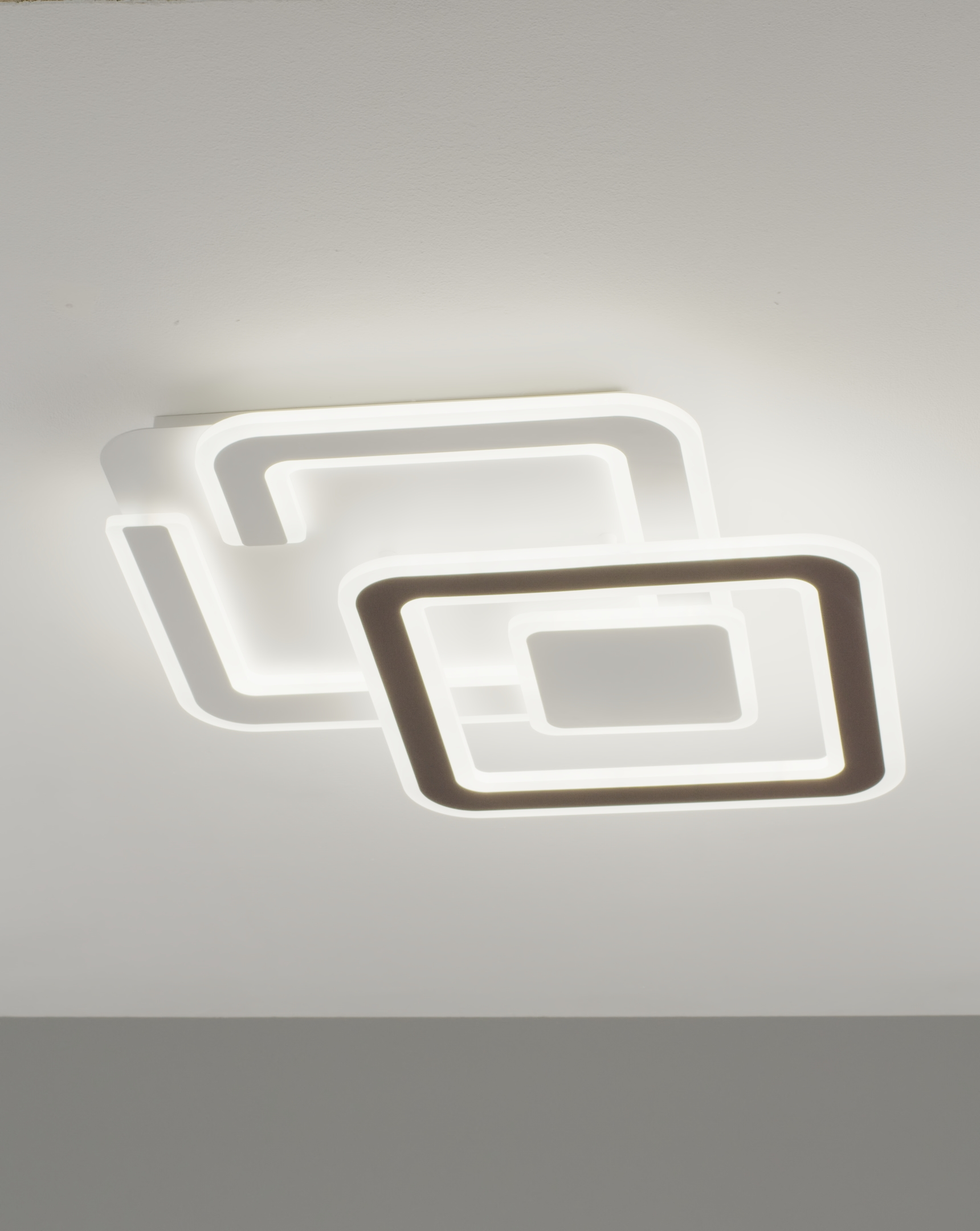 Светильник потолочный светодиодный Moderli V10669-CL Magnete