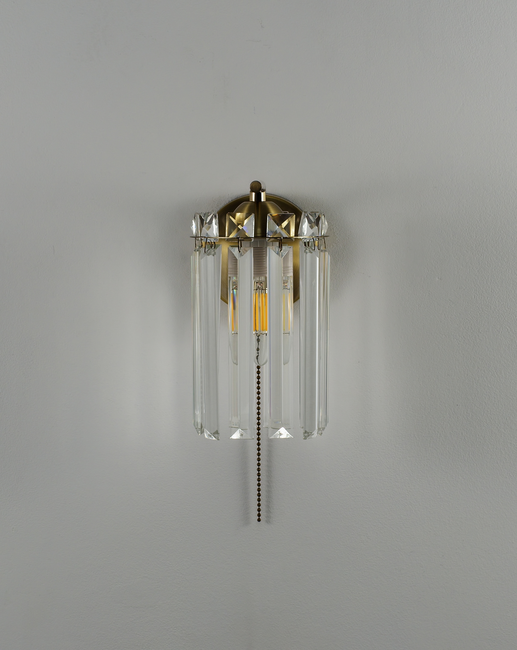 Бра Moderli V10750-1W Everly
