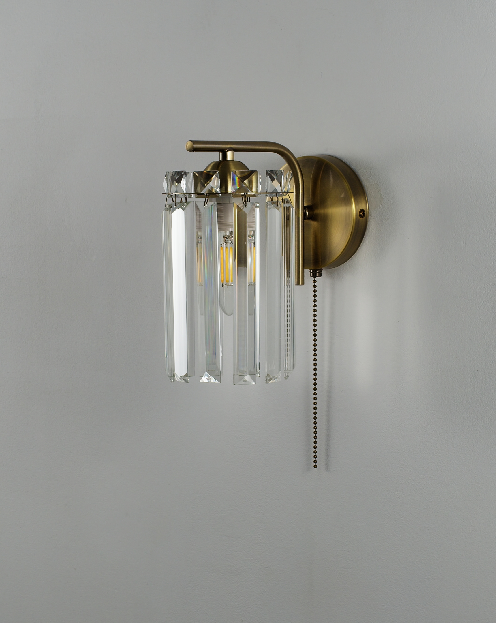 Бра Moderli V10750-1W Everly