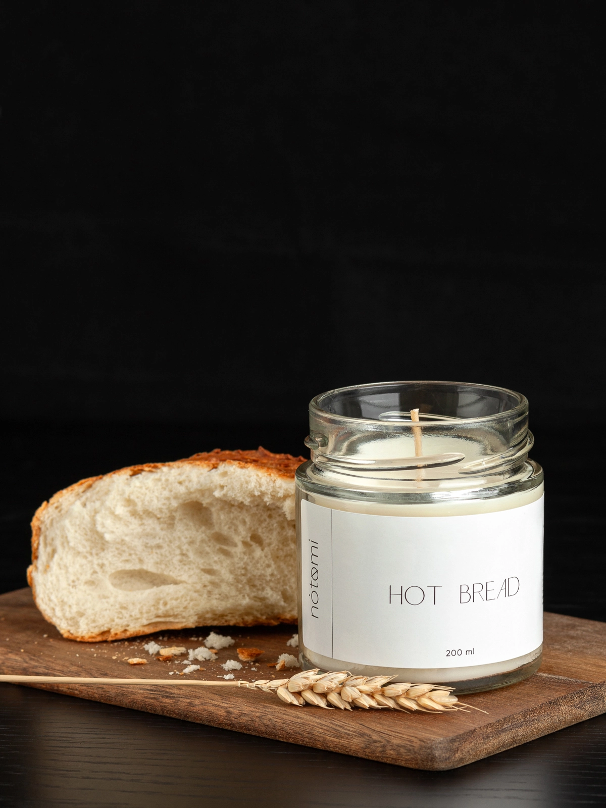 Свеча в банке Notomi Hot Bread, 200мл
