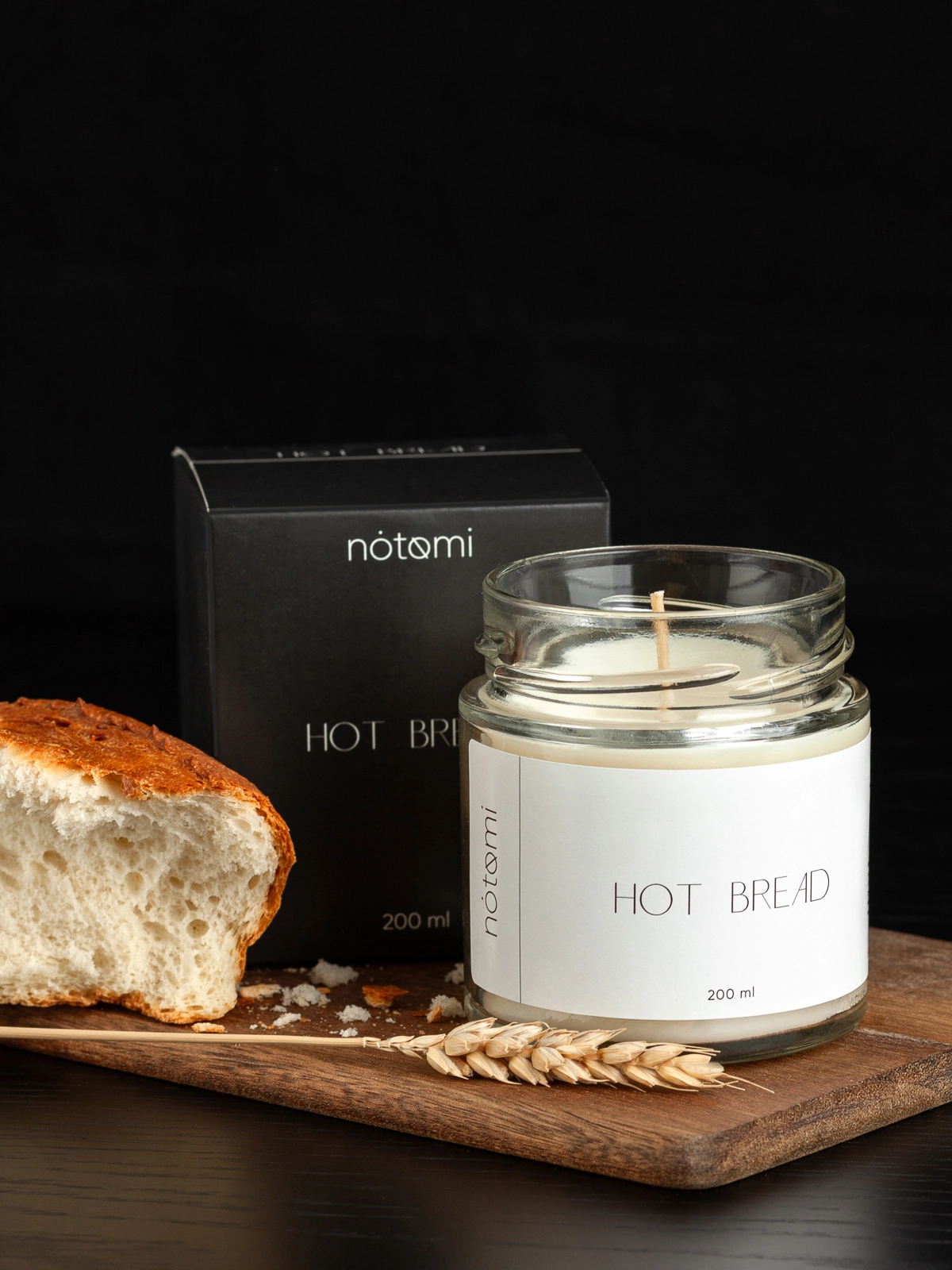 Свеча в банке Notomi Hot Bread, 200мл