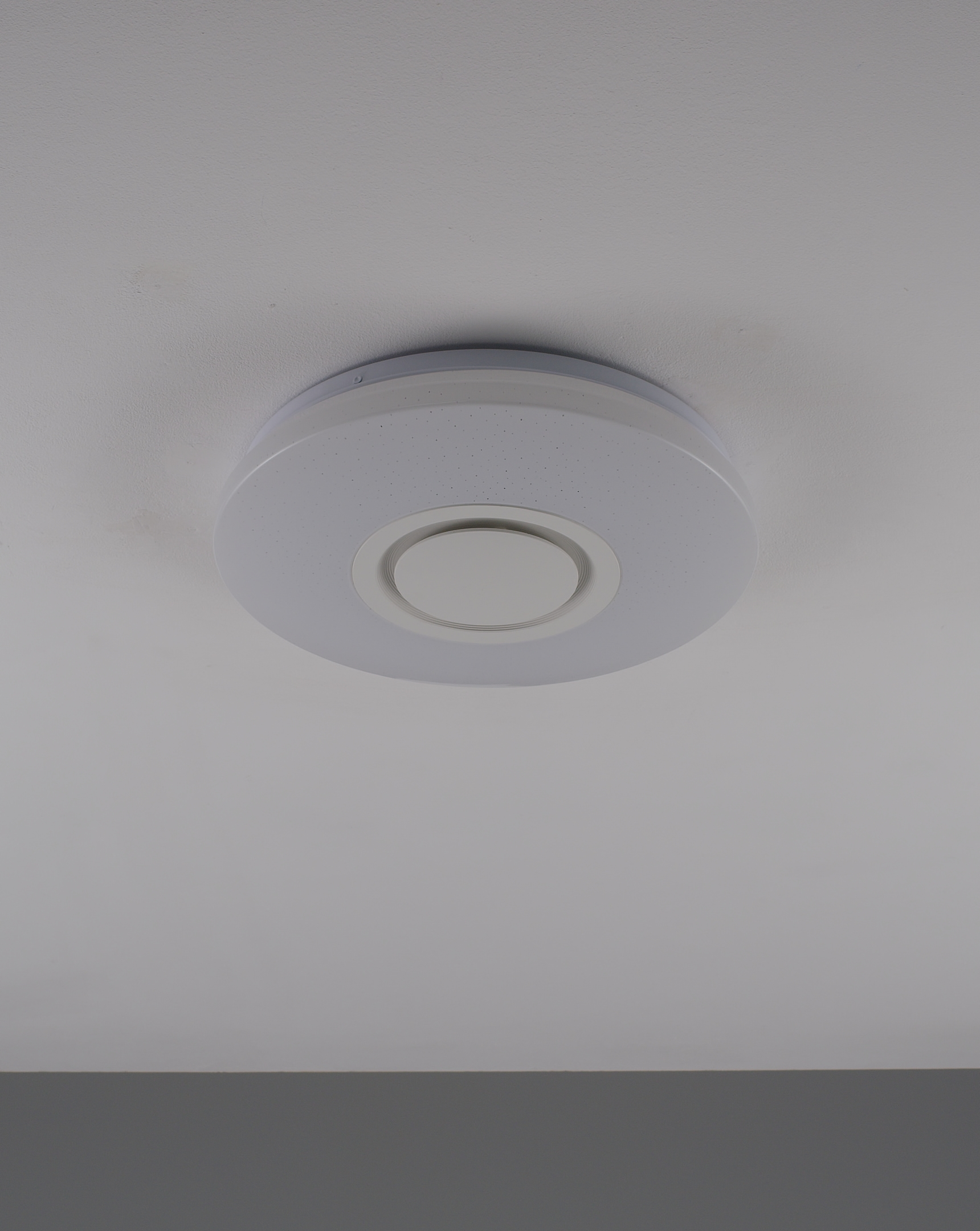 Светильник потолочный светодиодный Moderli V10664-CL Coin