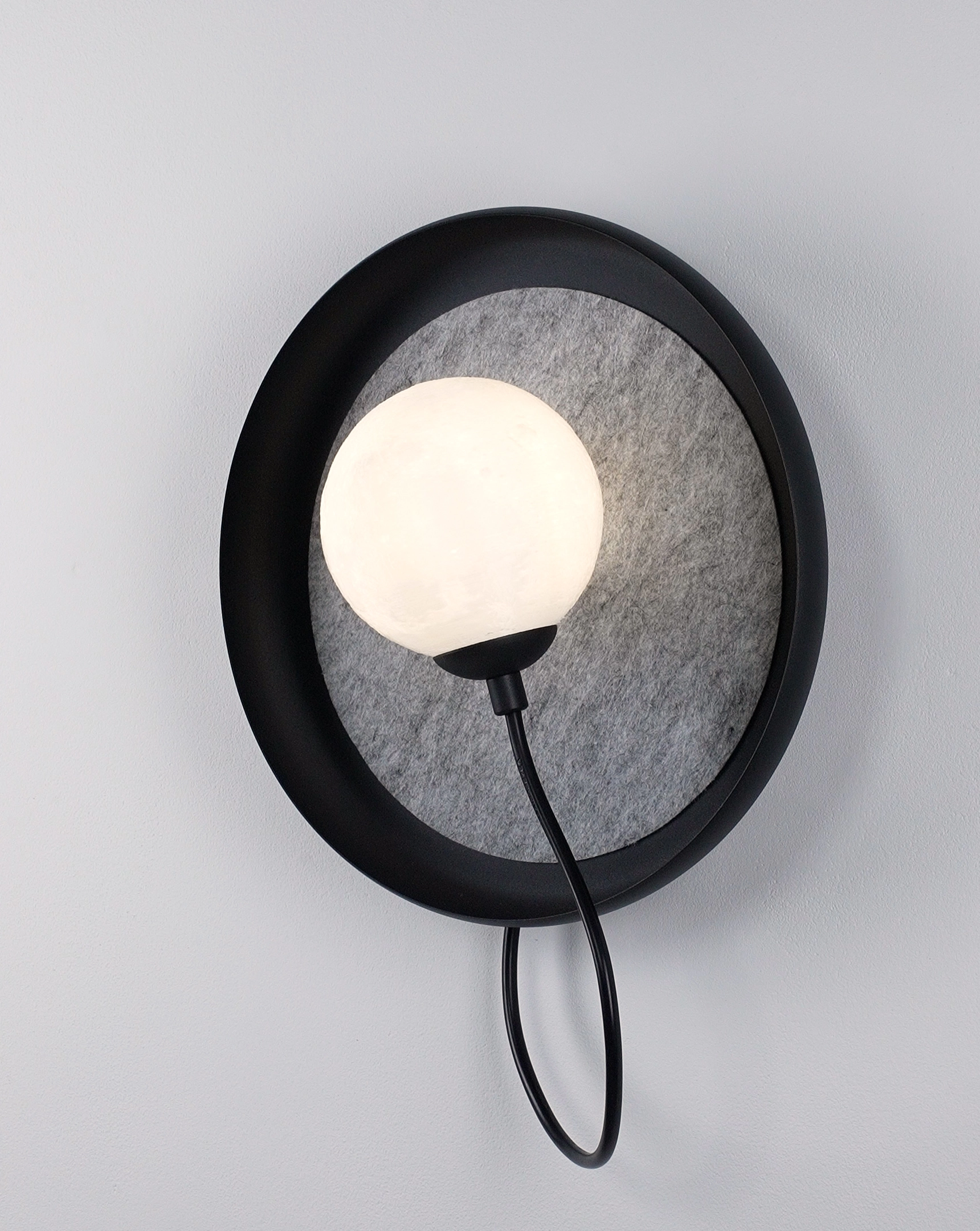 Светильник настенный Moderli V10692-WL Cosmi