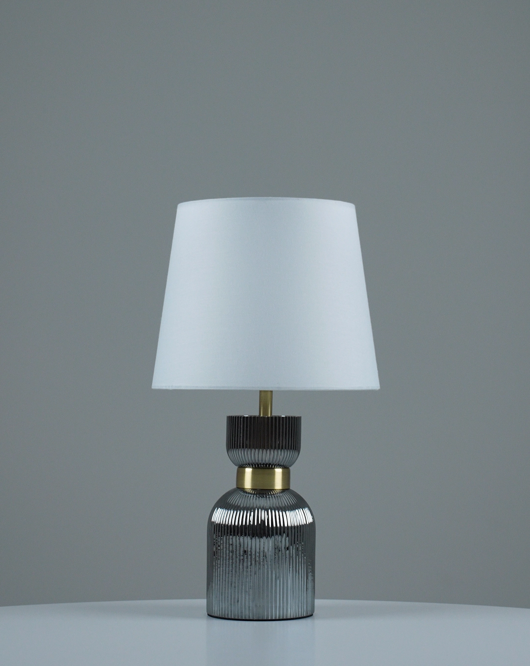 Лампа настольная торшер с абажуром Moderli V11004-T Hadley