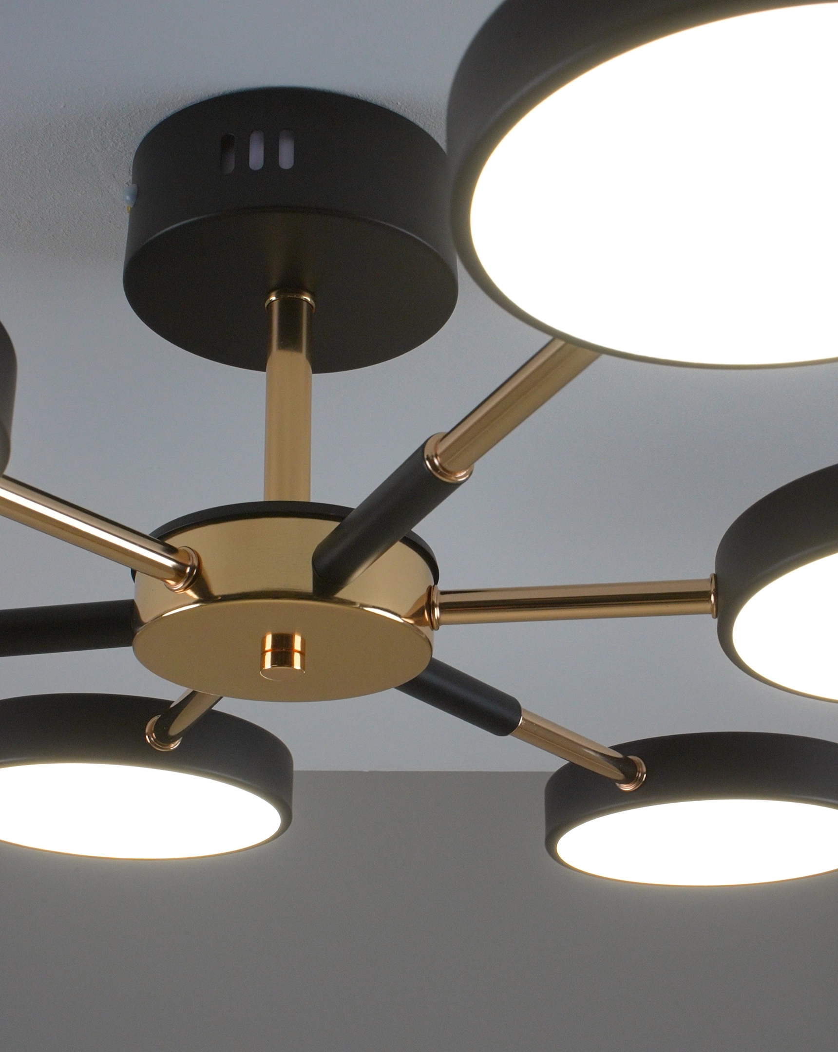 Светильник потолочный светодиодный Moderli V10962-CL Scandi