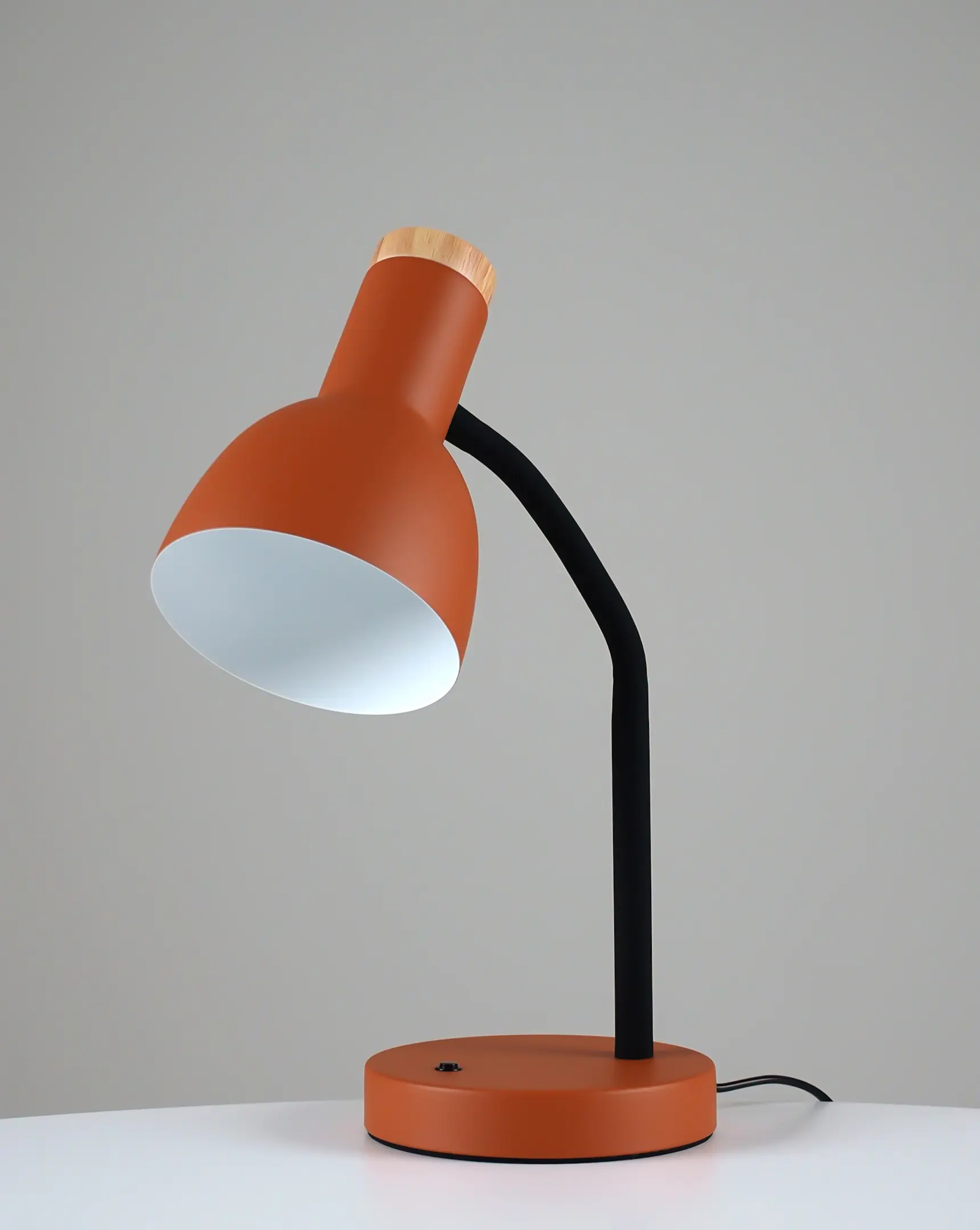 Лампа настольная Moderli V11049-1T Shades