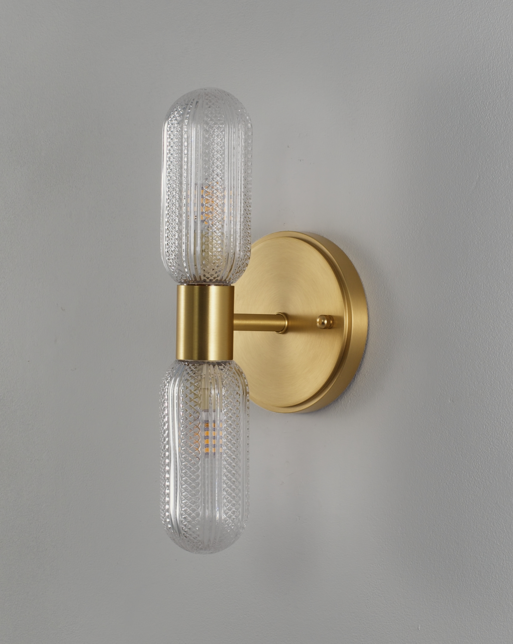 Светильник настенный Moderli V11018-2W Brass