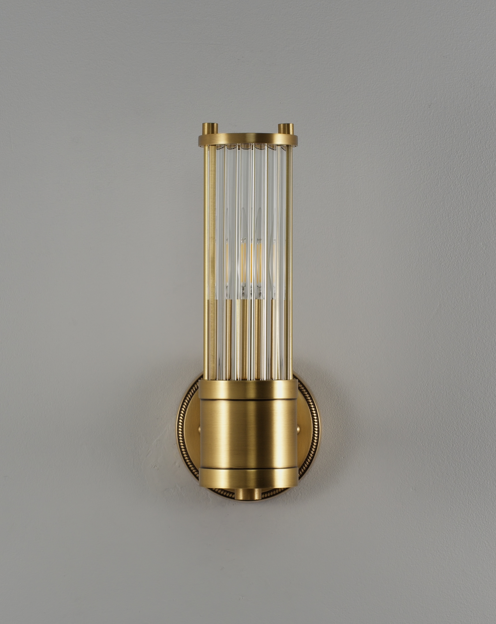 Светильник настенный Moderli V11020-1W Brass