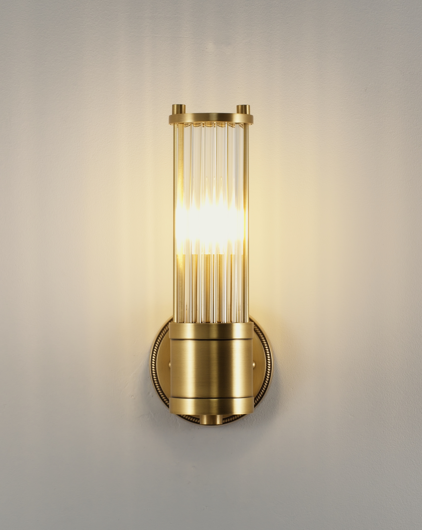 Светильник настенный Moderli V11020-1W Brass