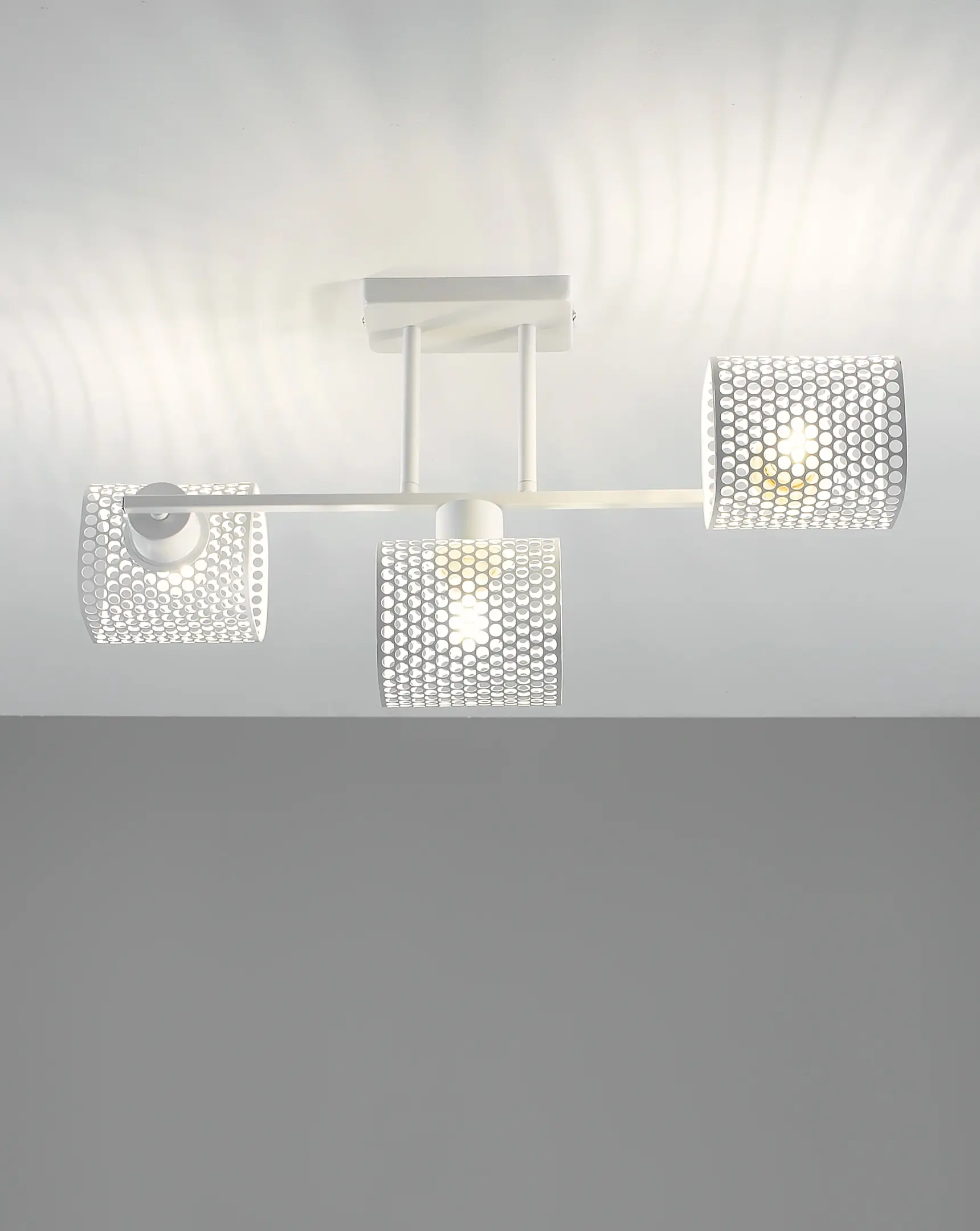 Светильник потолочный Moderli V10924-C Lori