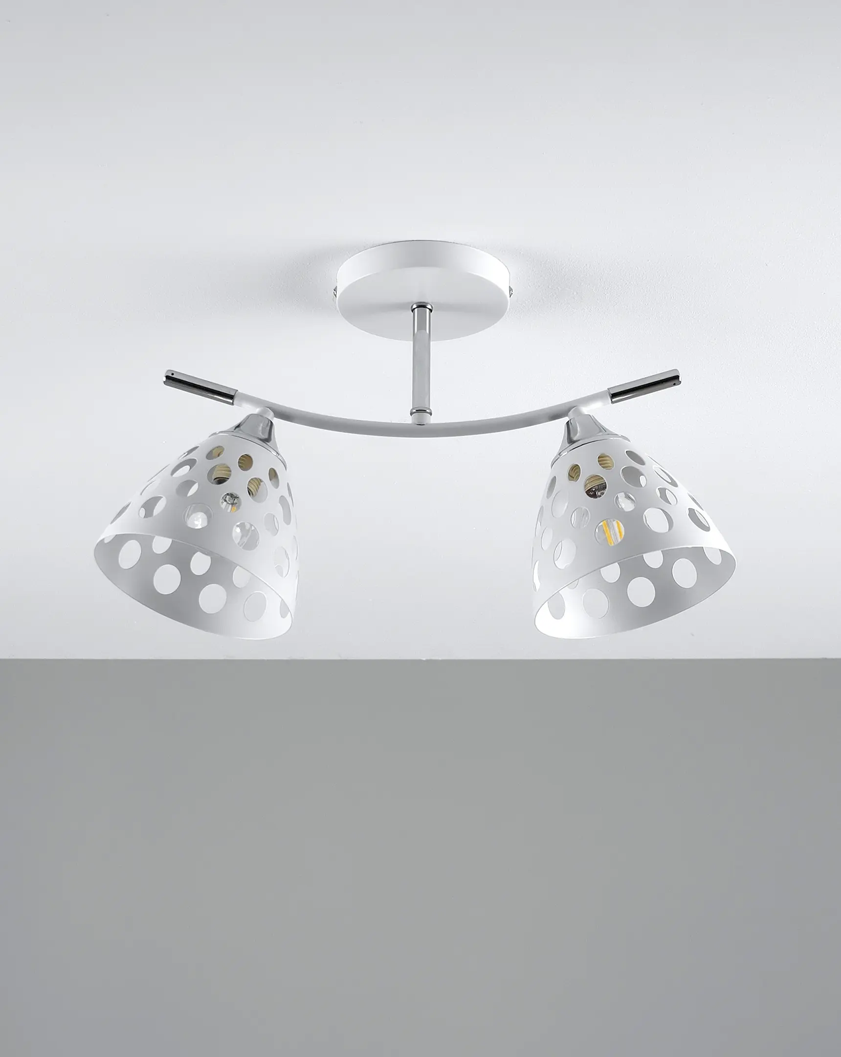 Светильник потолочный Moderli V10926-C Avanti