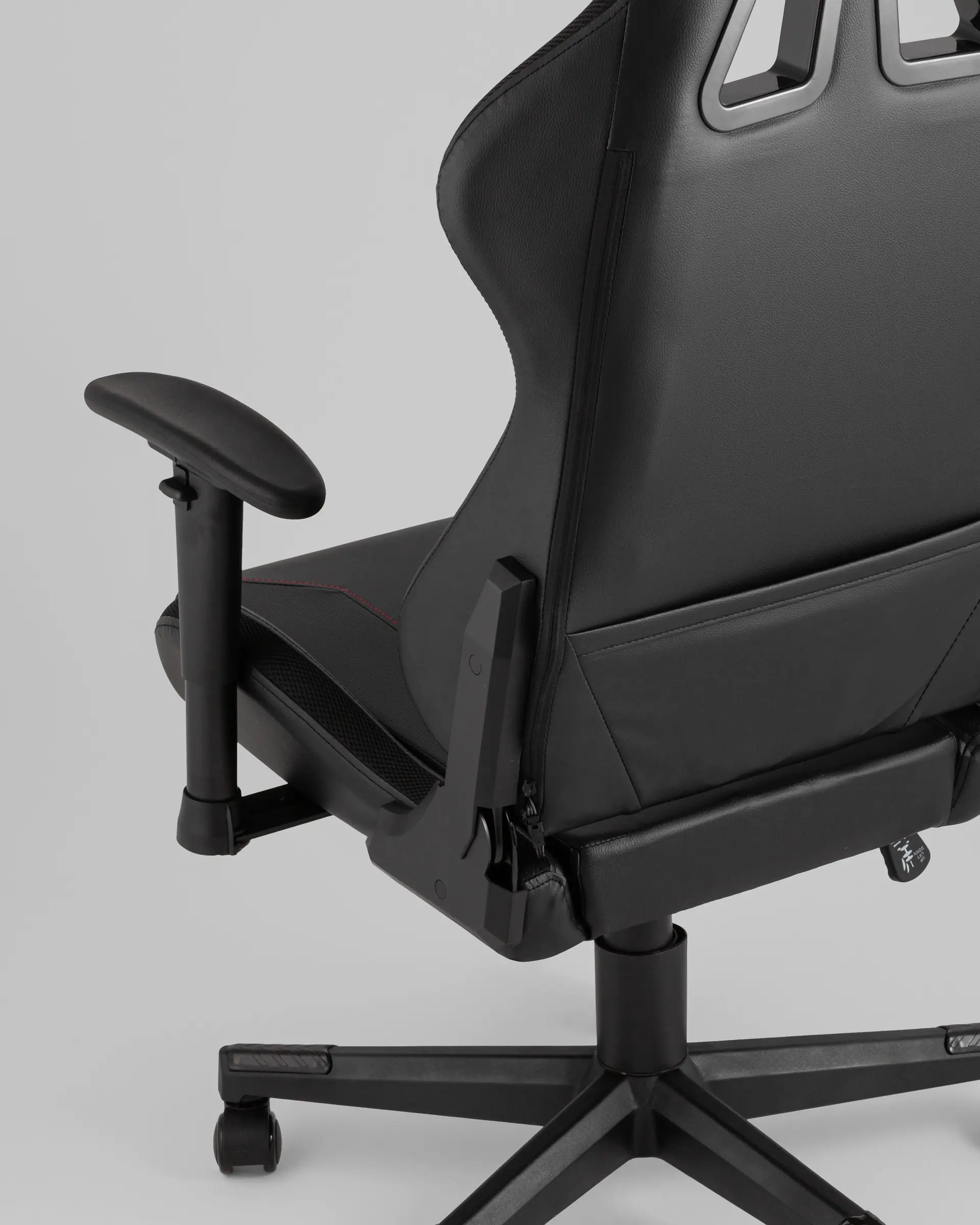 Кресло спортивное с подсветкой TopChairs GMM-080 черный