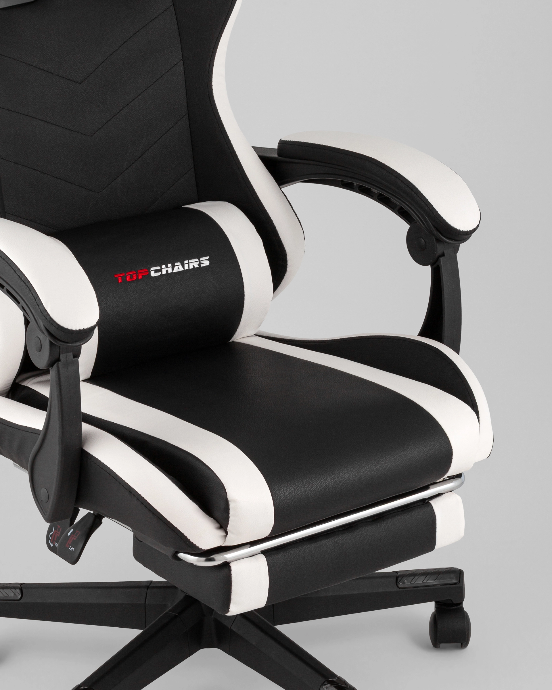 Кресло спортивное TopChairs Prophet с оттоманкой черно-белый
