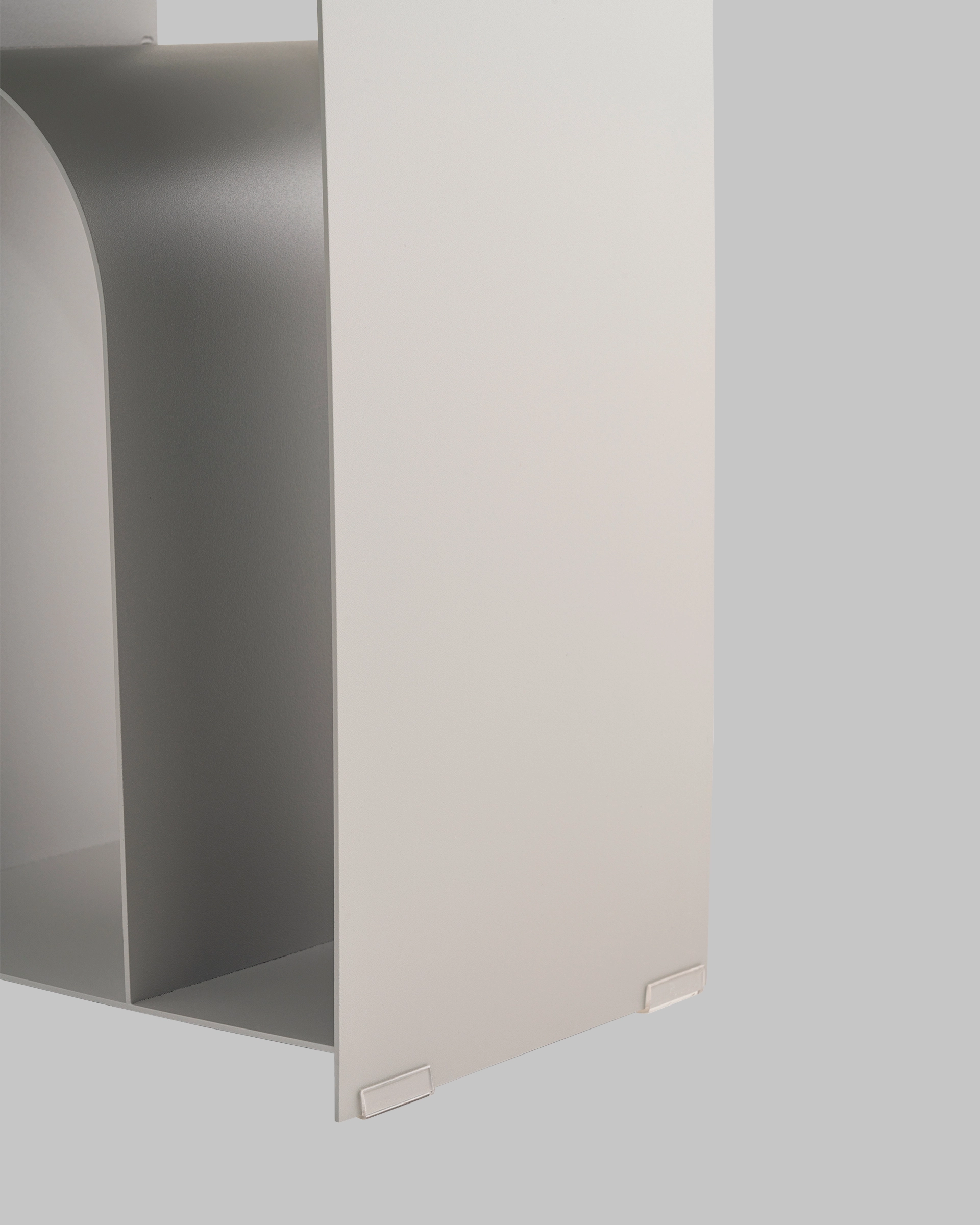 Журнальный столик Arwel металл серый