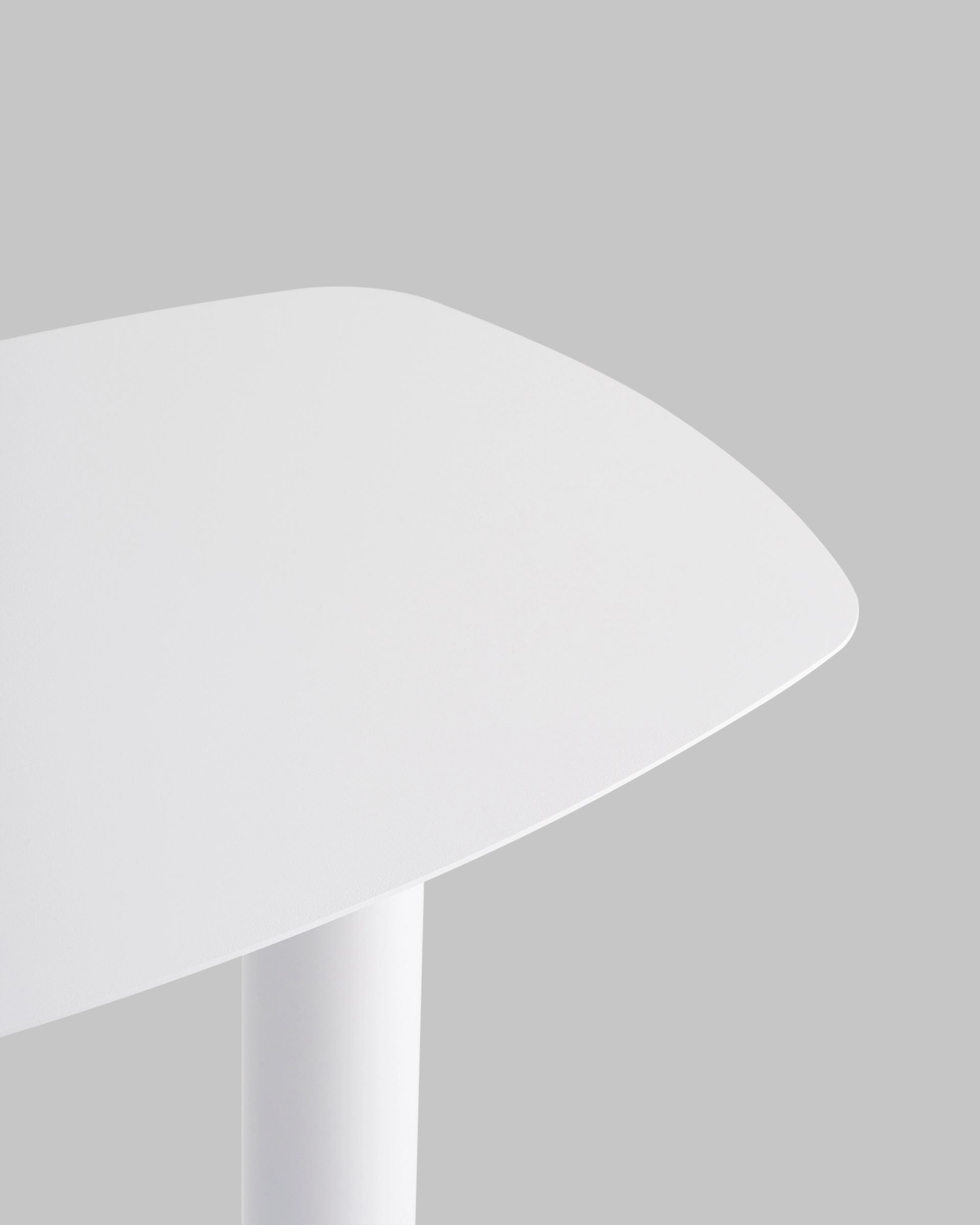 Журнальный столик Eanna L металл белый