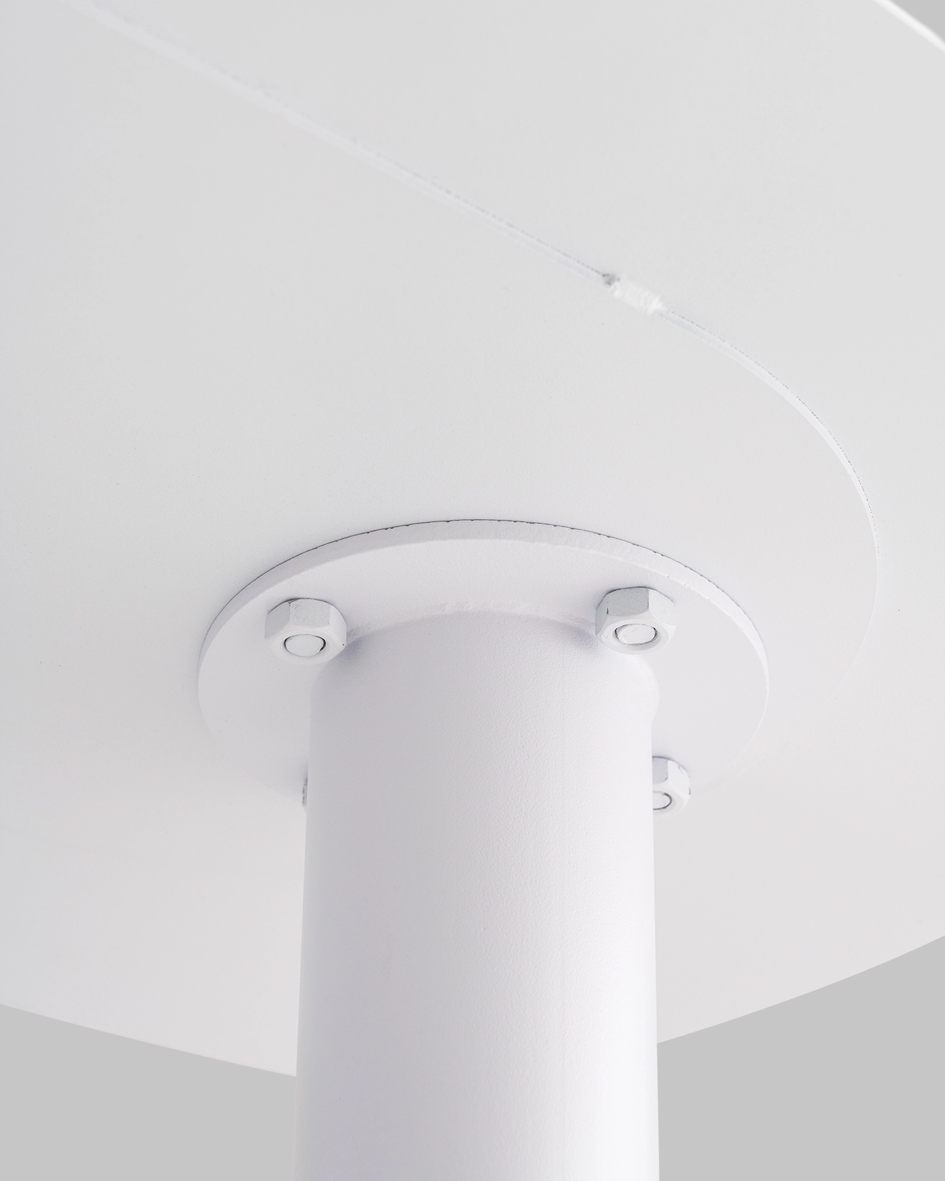 Журнальный столик Eanna L металл белый