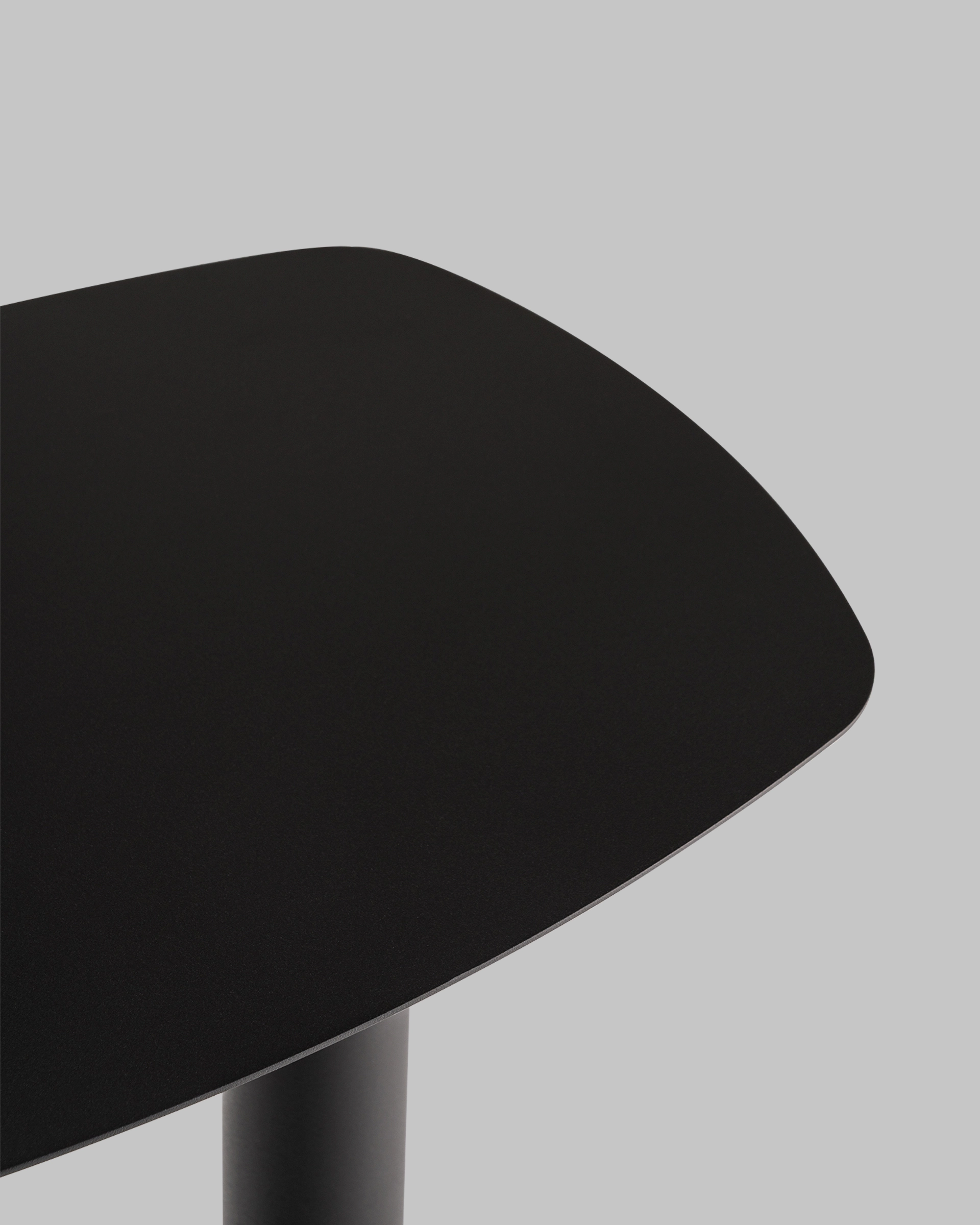 Журнальный столик Eanna S металл черный