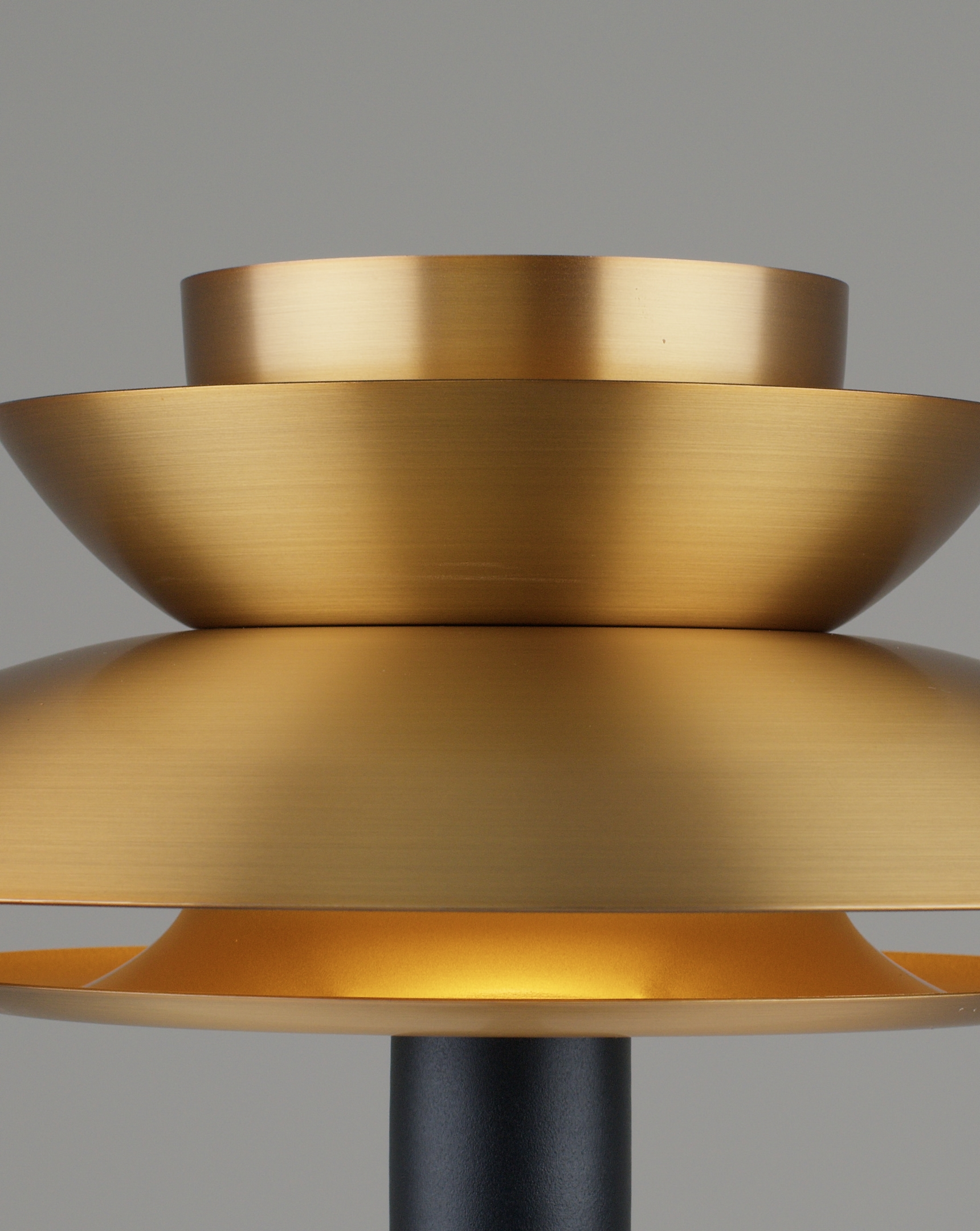 Лампа настольная Moderli V11298-1T Shaggy