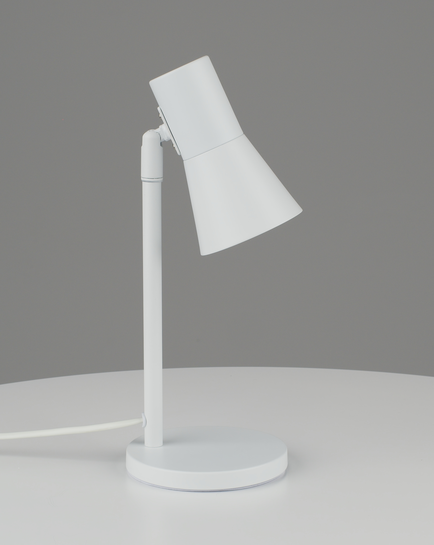 Лампа настольная Moderli V11324-1T Melro